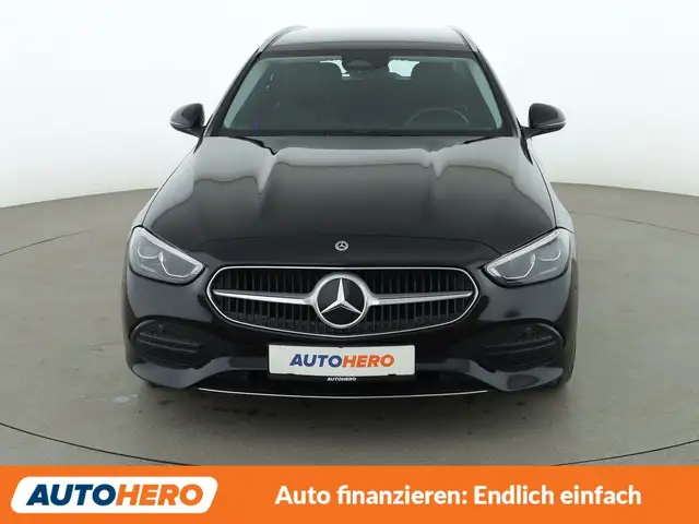 Mercedes-Benz C-Class view 9
