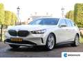 BMW i5 Touring eDrive40 84kWh | ORIGINEEL NL! | B&W AUDIO Weiß - thumbnail 1