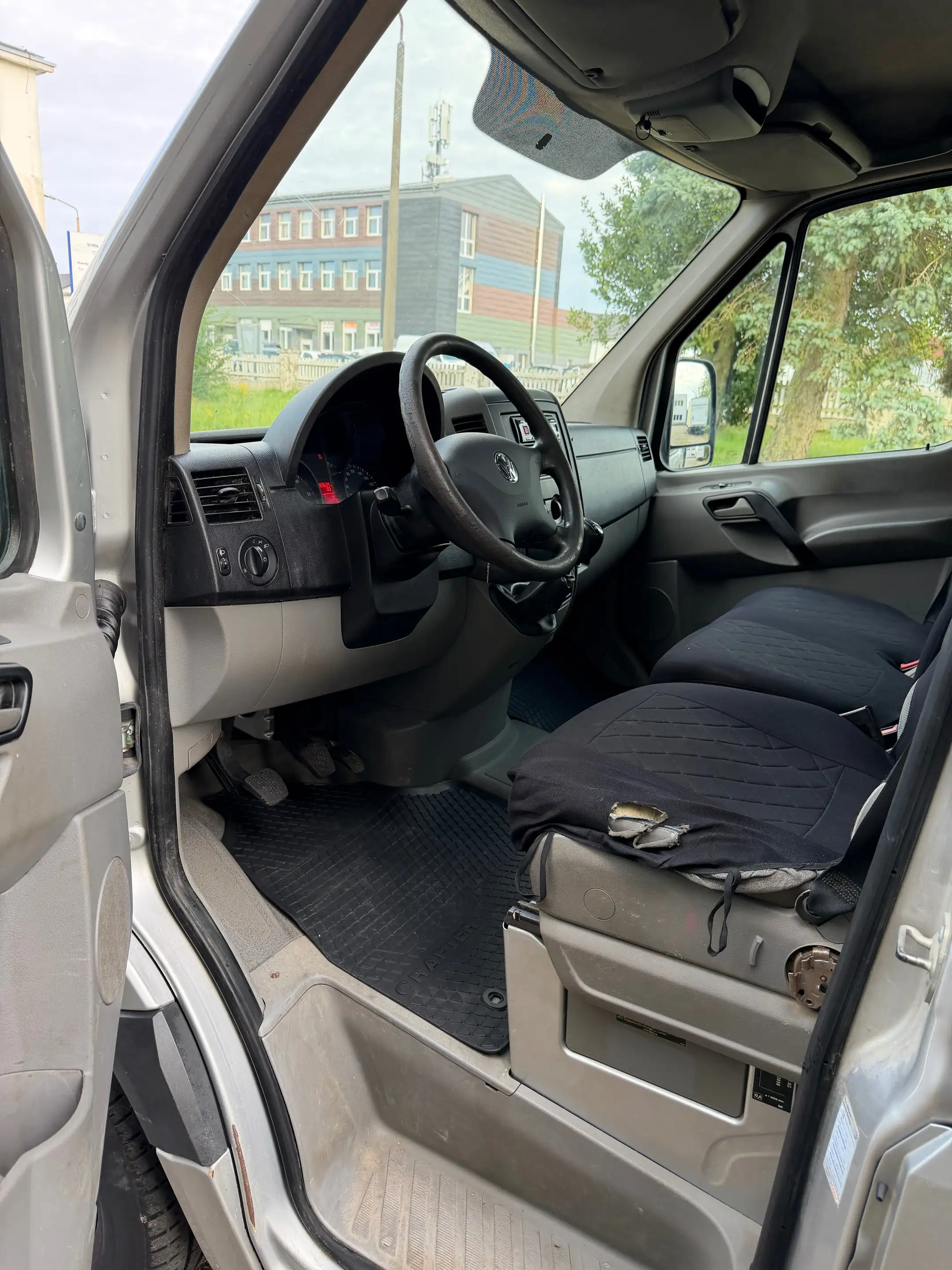 Volkswagen Crafter 35 L3 lang Doppelkabine — photo 11