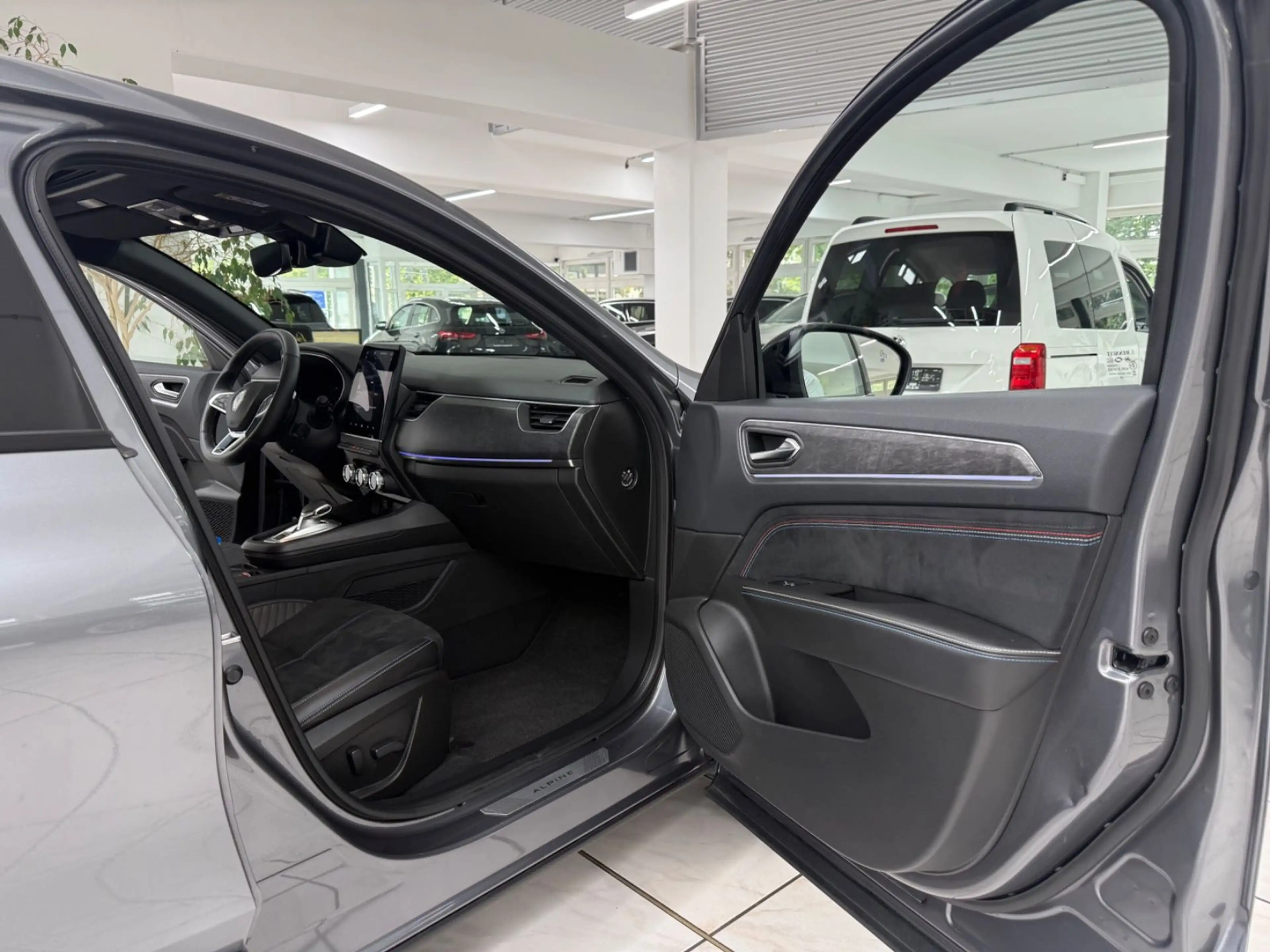Renault Arkana Esprit Alpine*AHK*PANO*360°*ACC*BOSE — photo 8