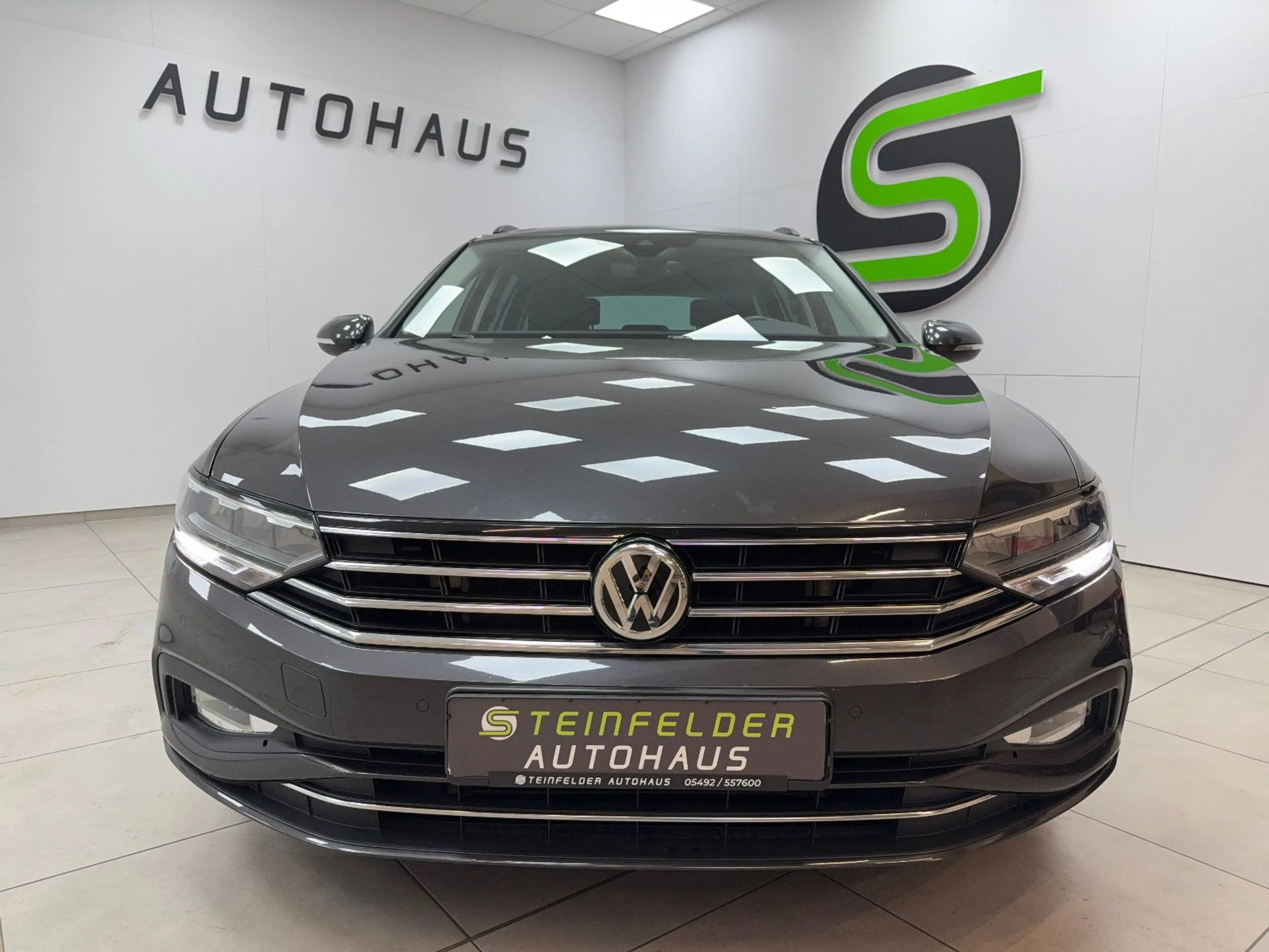Volkswagen Passat Variant 1.5 / ACC / AHK / LED / — photo 2