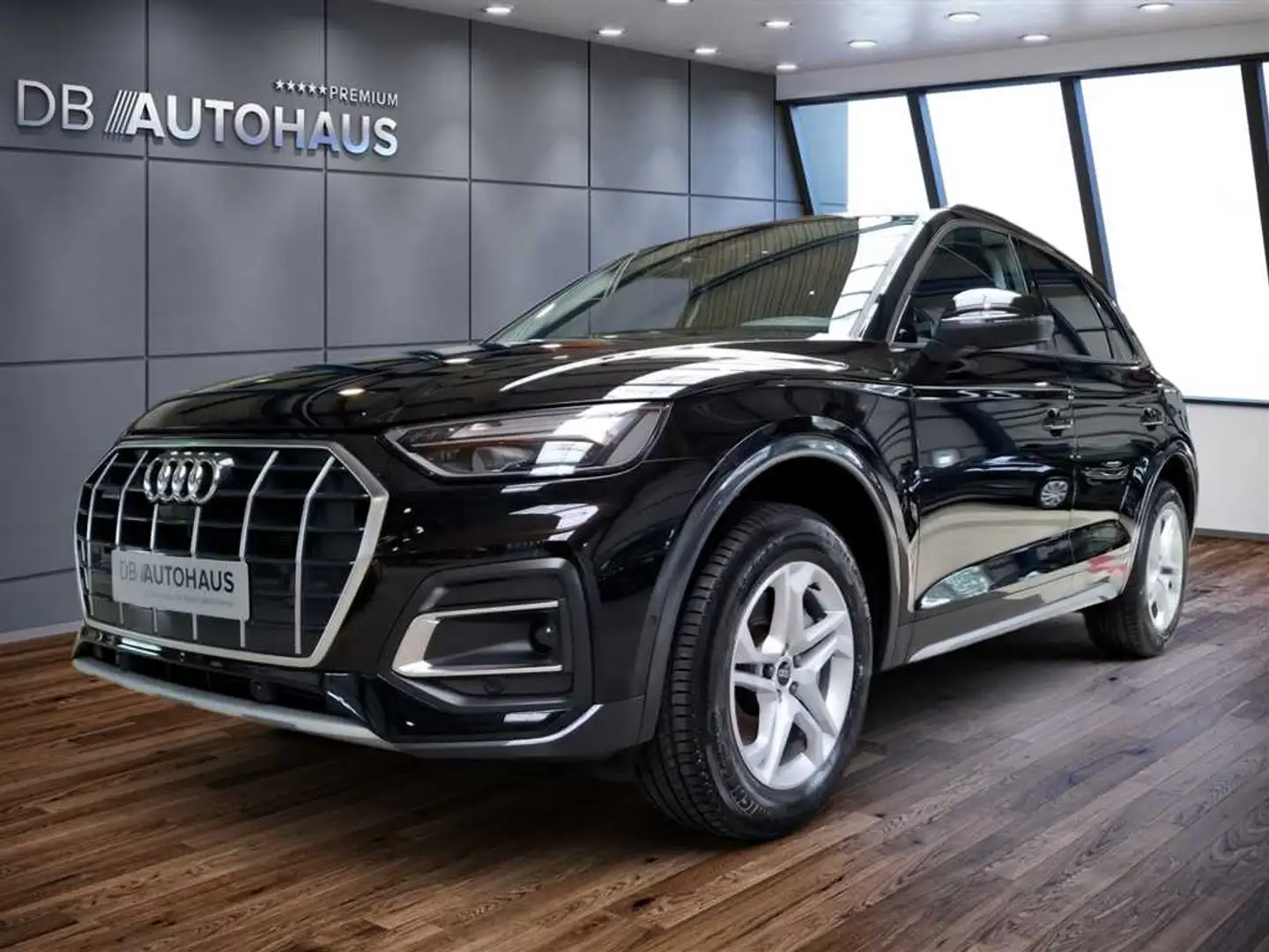Audi Q5 50 2.0 TFSI e advanced quattro S-tronic Schwarz - 1