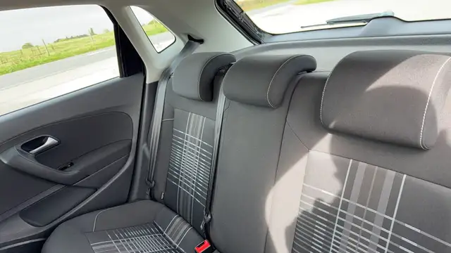 Volkswagen Polo view 9