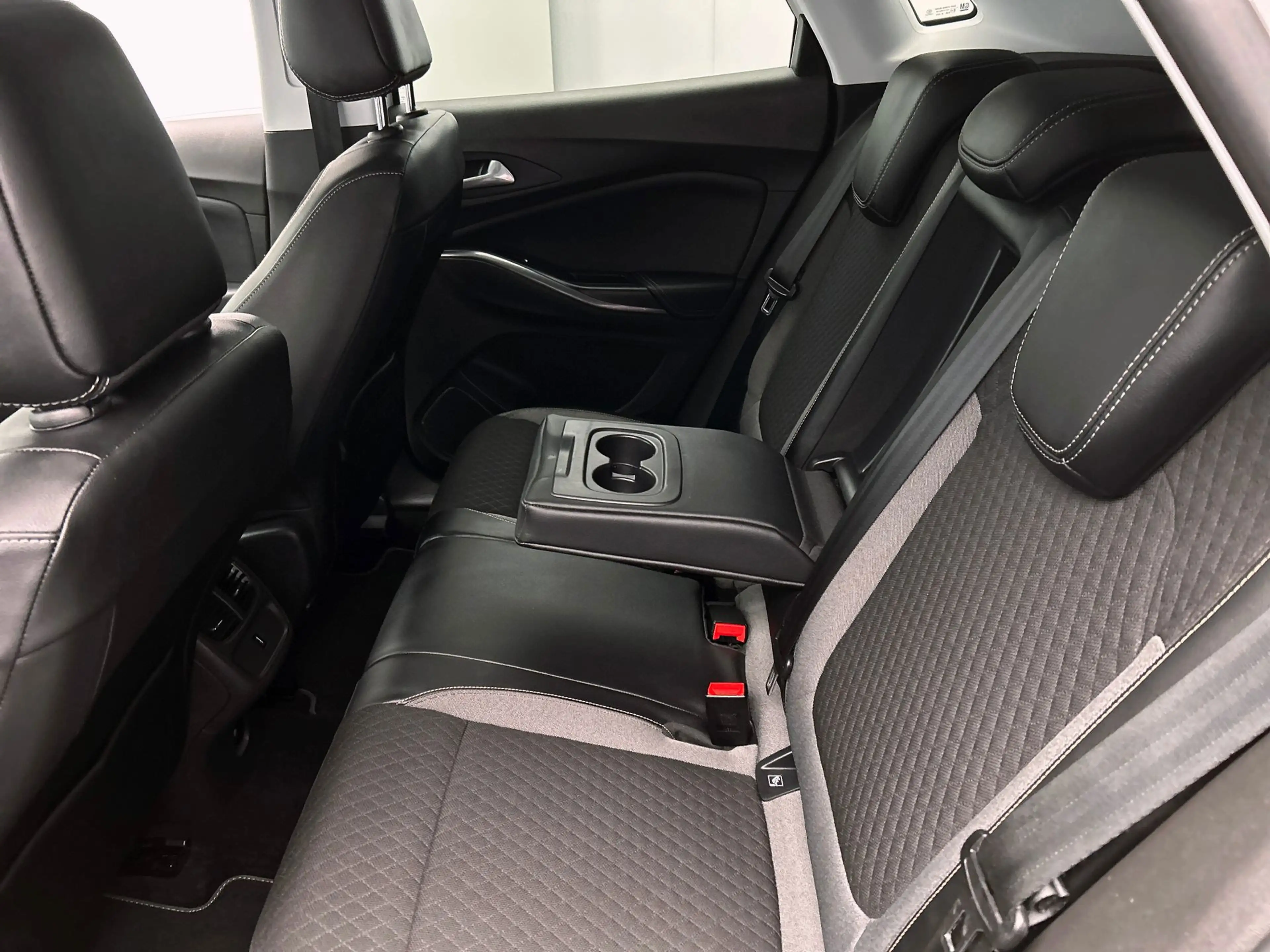 Opel Grandland X 1.2 Turbo Business Executive | Origineel NL | Stoe — photo 11