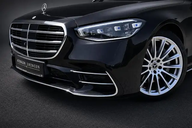 Mercedes-Benz S-Class view 9
