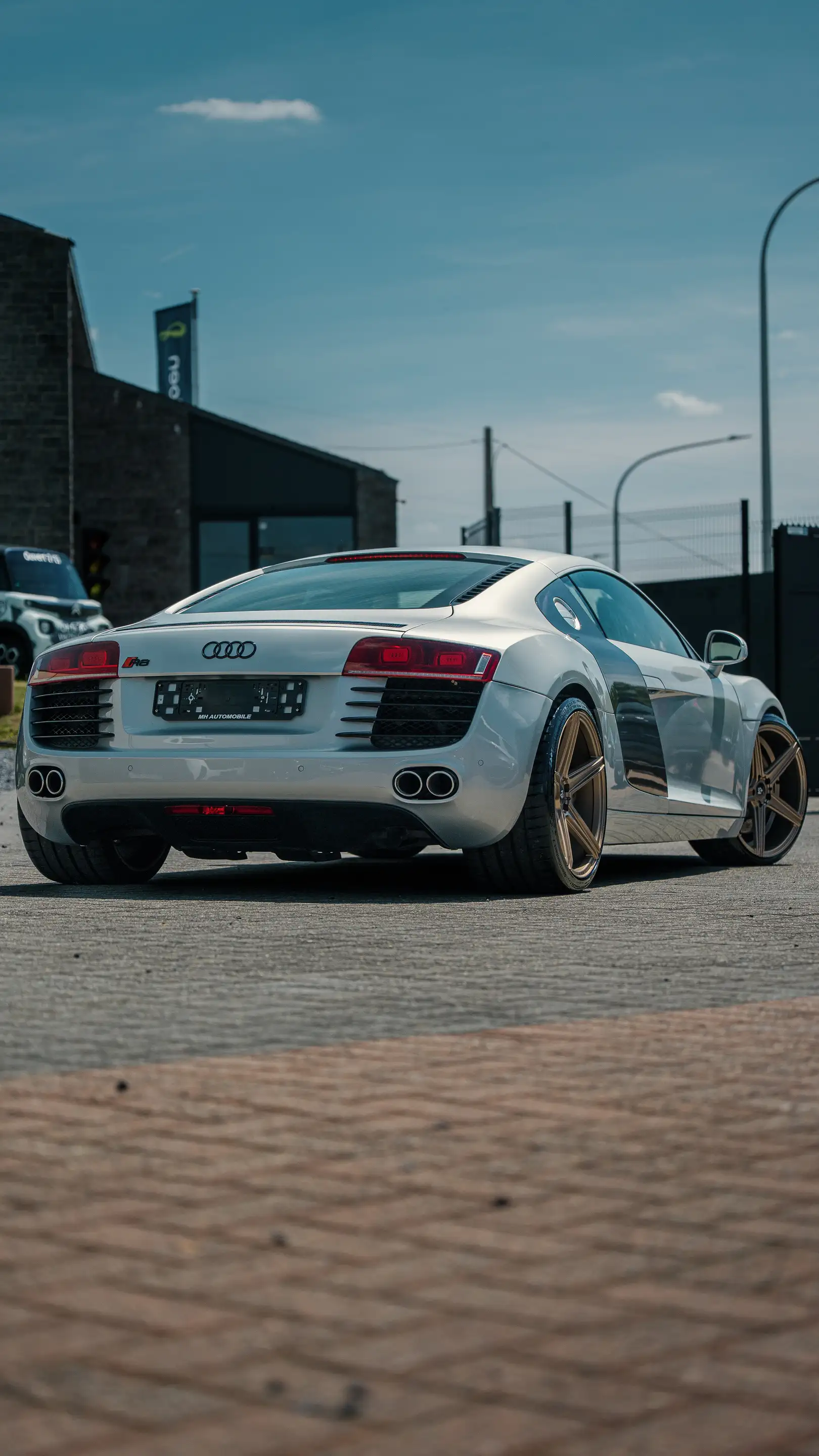 Audi R8 4.2i V8 Quattro R tronic — photo 8