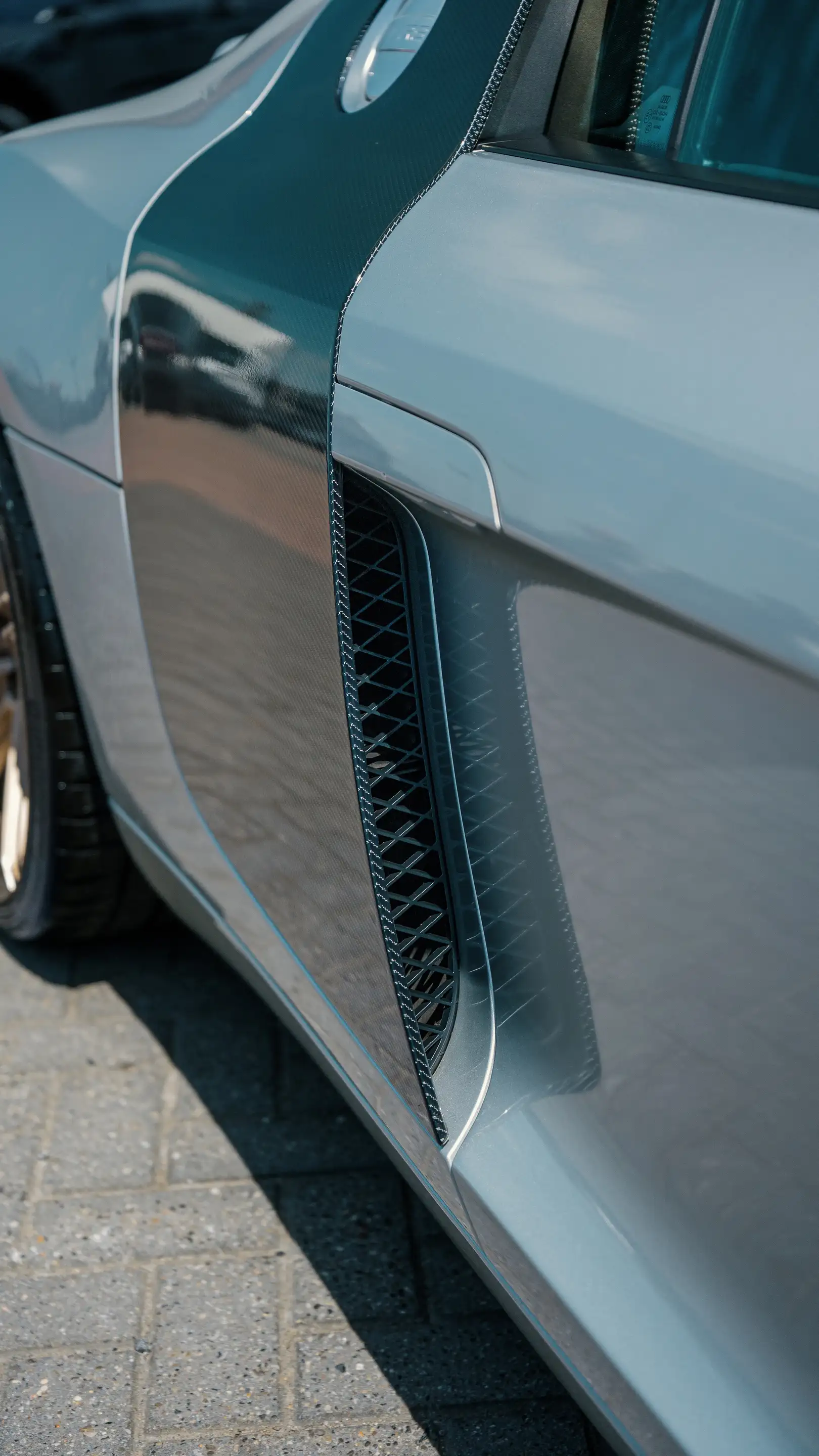 Audi R8 4.2i V8 Quattro R tronic — photo 15