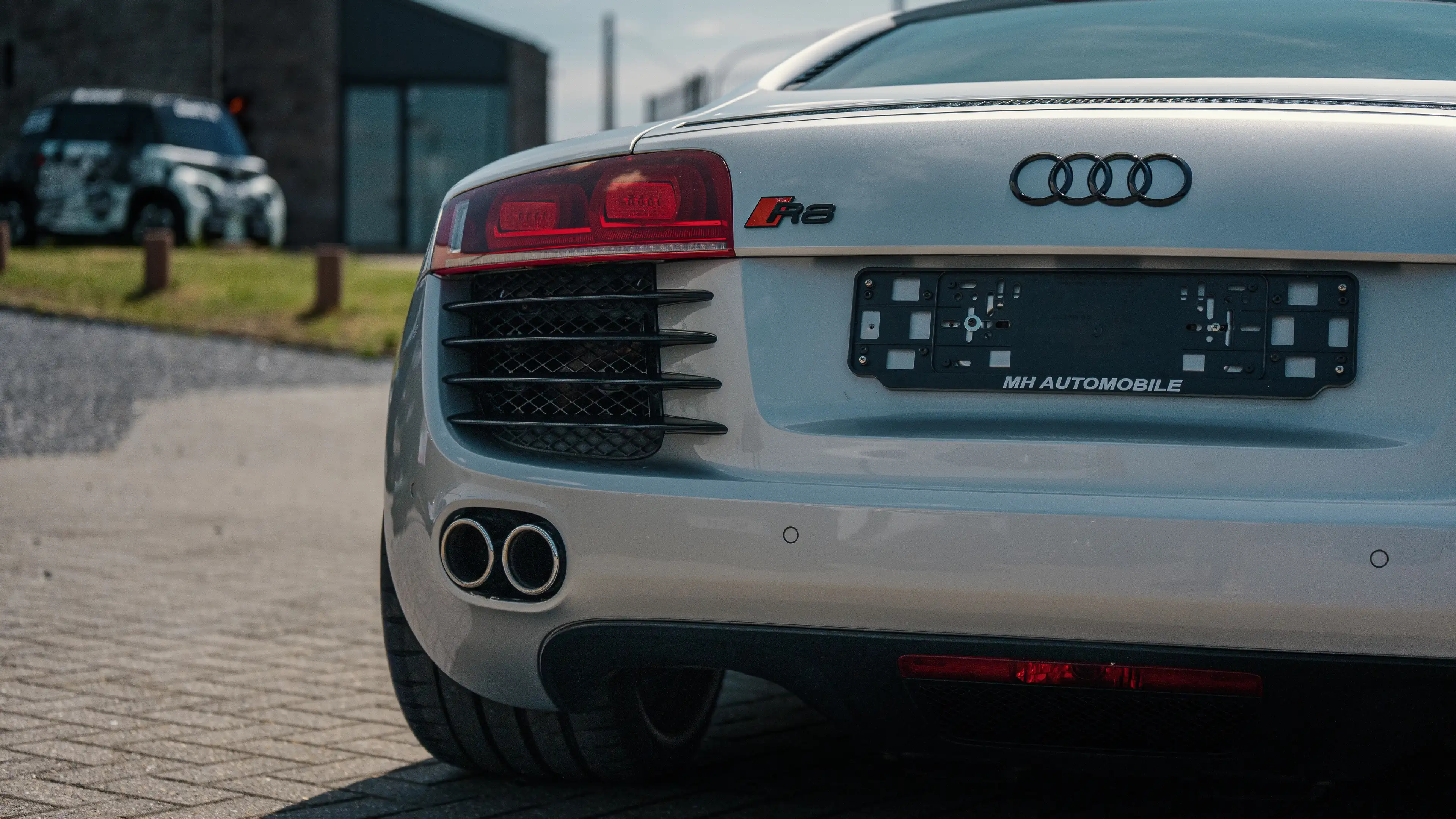 Audi R8 4.2i V8 Quattro R tronic — photo 3