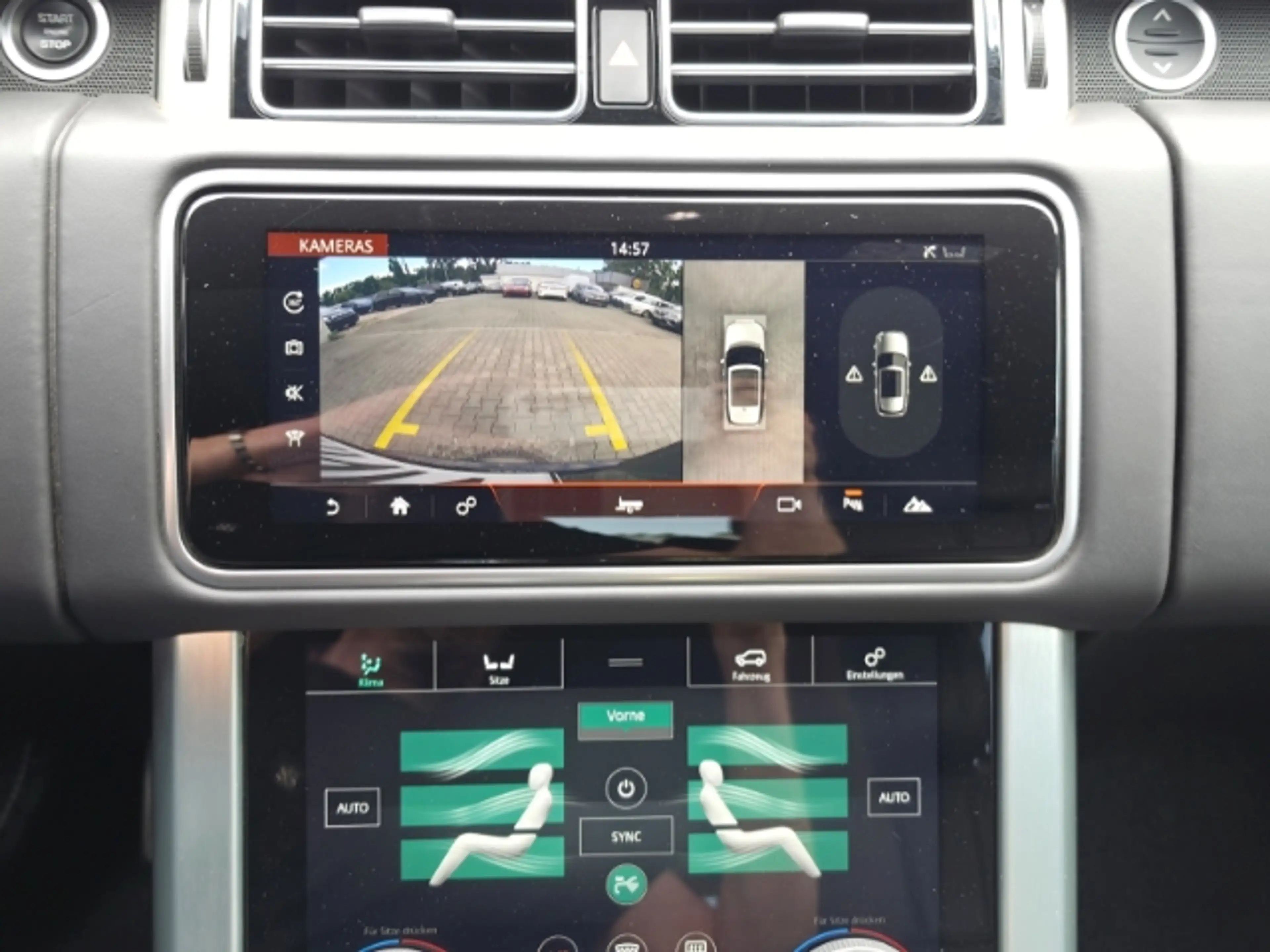 Land Rover Range Rover Vogue — photo 10