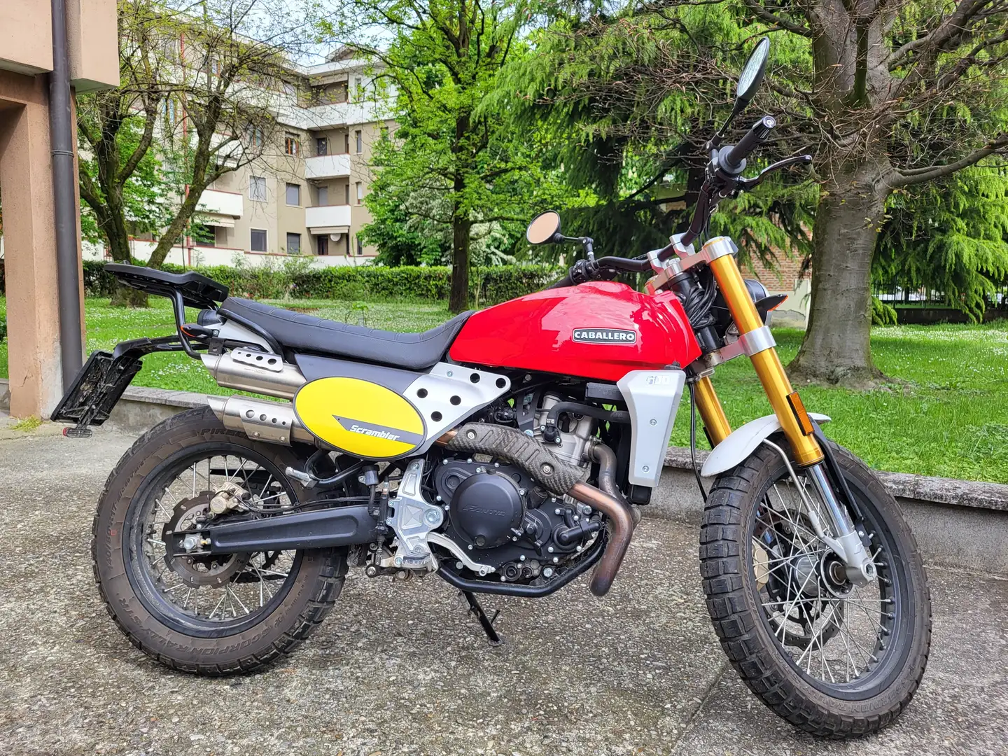 Fantic Caballero 500 Scrambler Roşu - 1