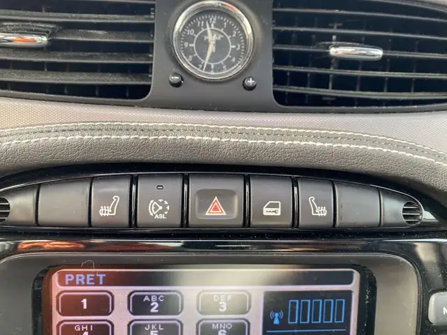 Jaguar XJ view 10