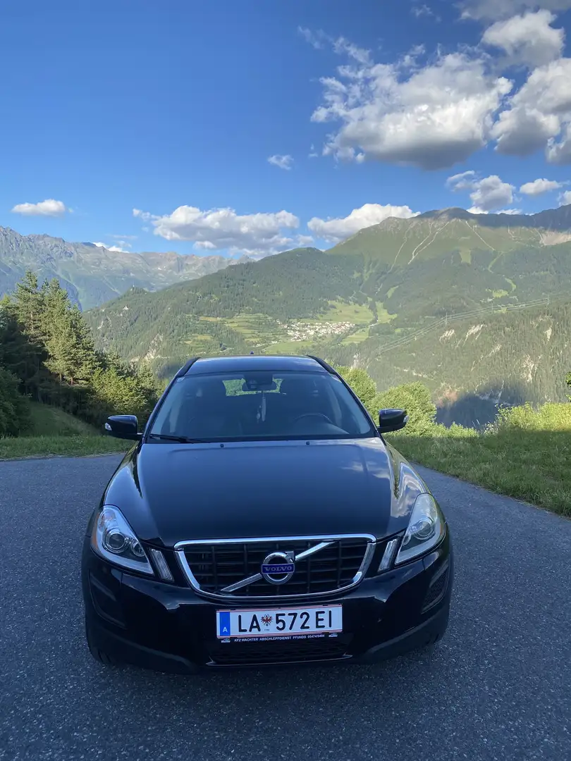 Volvo XC60 2,4D AWD Momentum - 2
