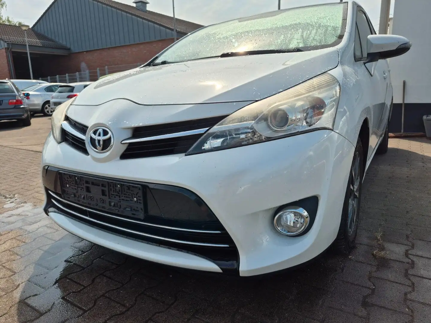 Toyota Verso Life Klimaautomatik Sitzheizung Panorama Білий - 1