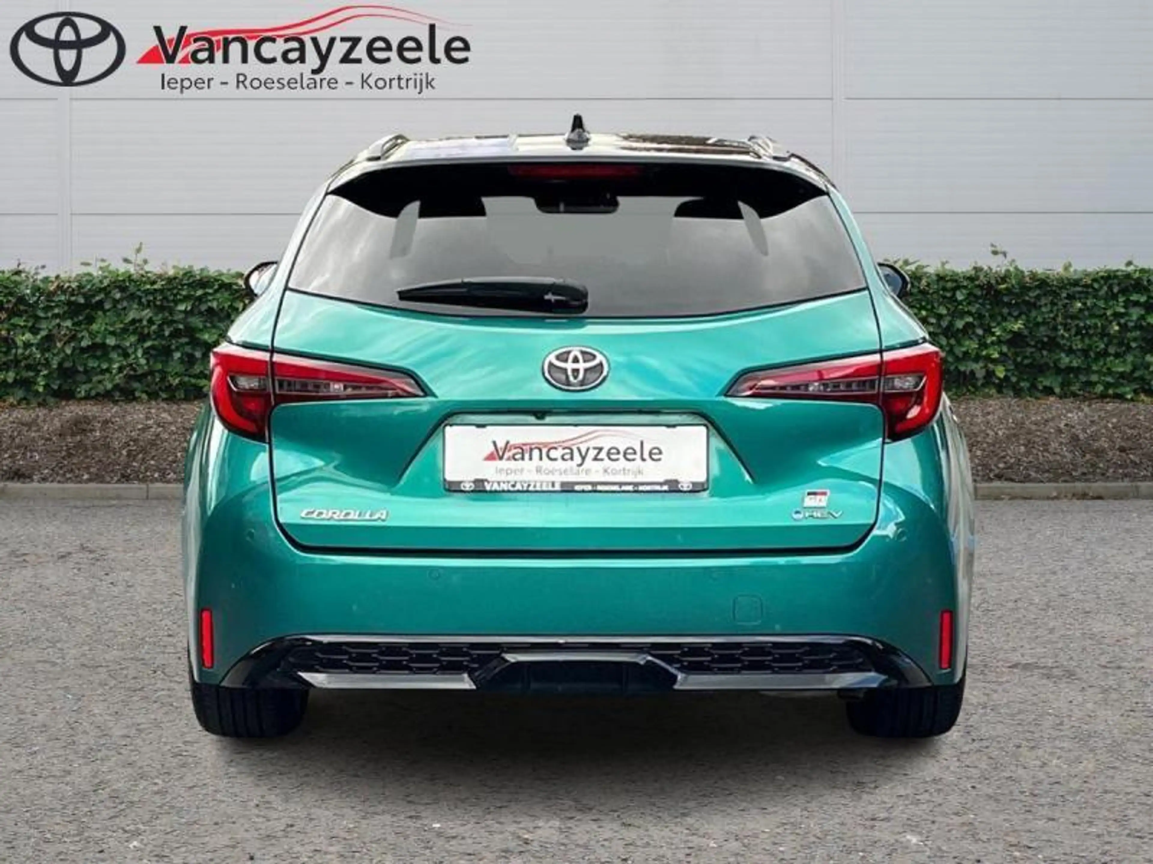 Toyota Corolla TS GR Sport+techpack+camera+gps+ses V+A — photo 6