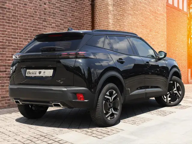 Peugeot 2008 view 4