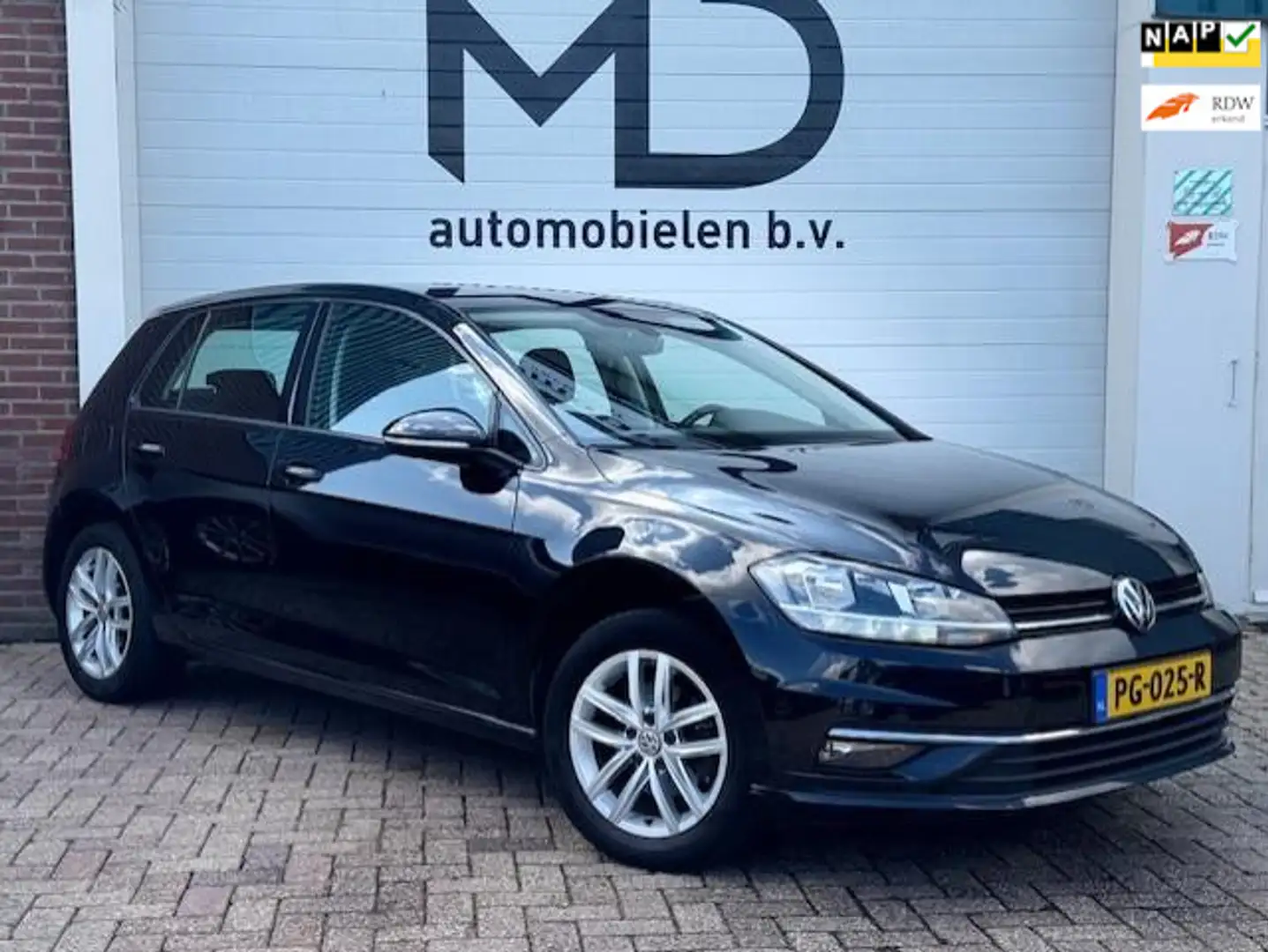 Volkswagen Golf 1.0 TSI Comfortline 7.5-Carplay-Cruise-Clima Nero - 1