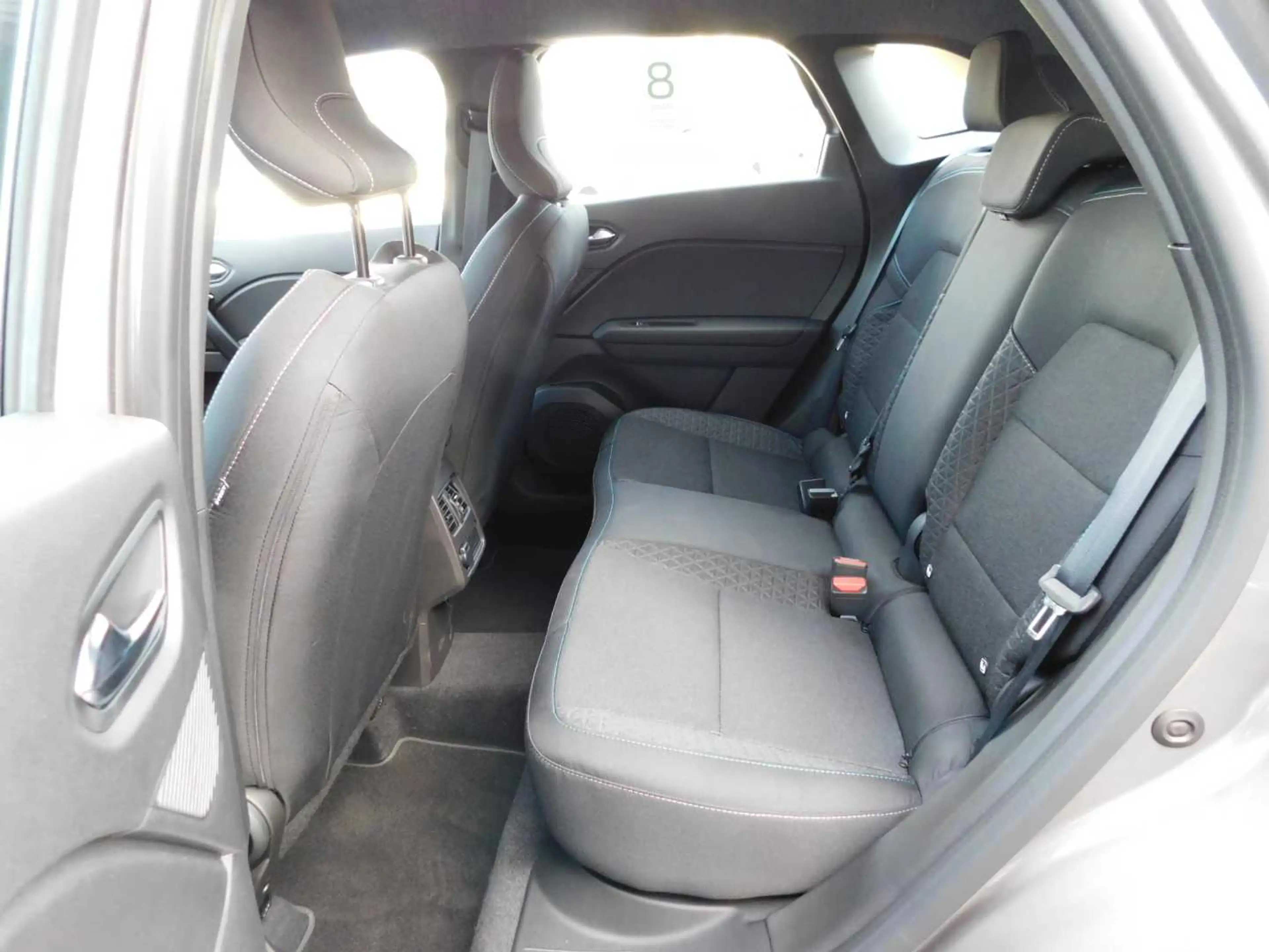 Mitsubishi Grandis Diamant PLUS 1.3 T-Benziner 7-DCT — photo 11