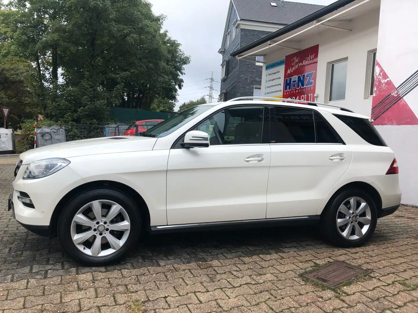 Mercedes-Benz ML 350 CDI BlueTEC designo  DISTRONIC*SOFTCLOSE* White - 2