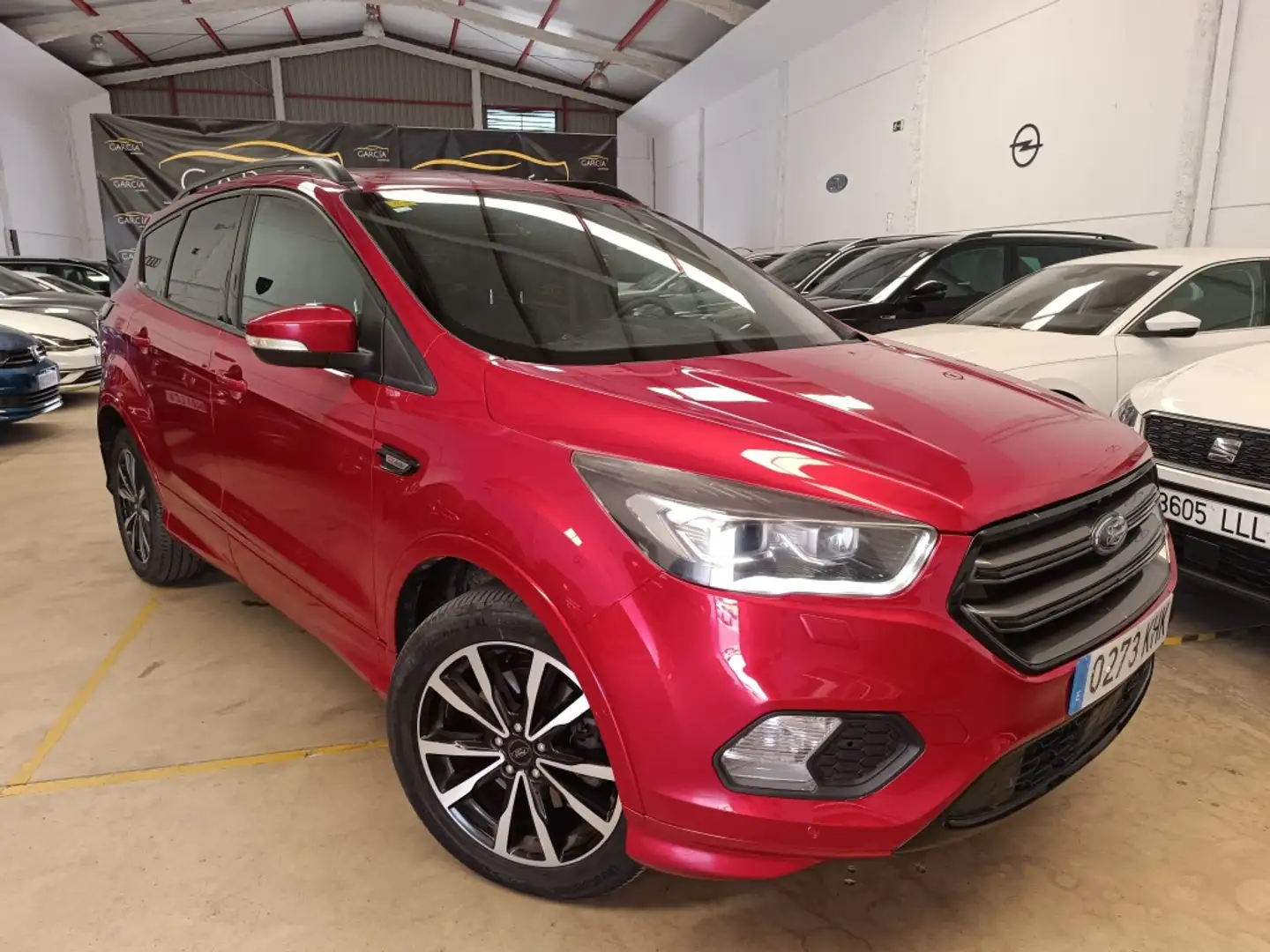 Ford Kuga 2.0TDCi Auto S&S Titanium 4x2 150 Burdeos - 2