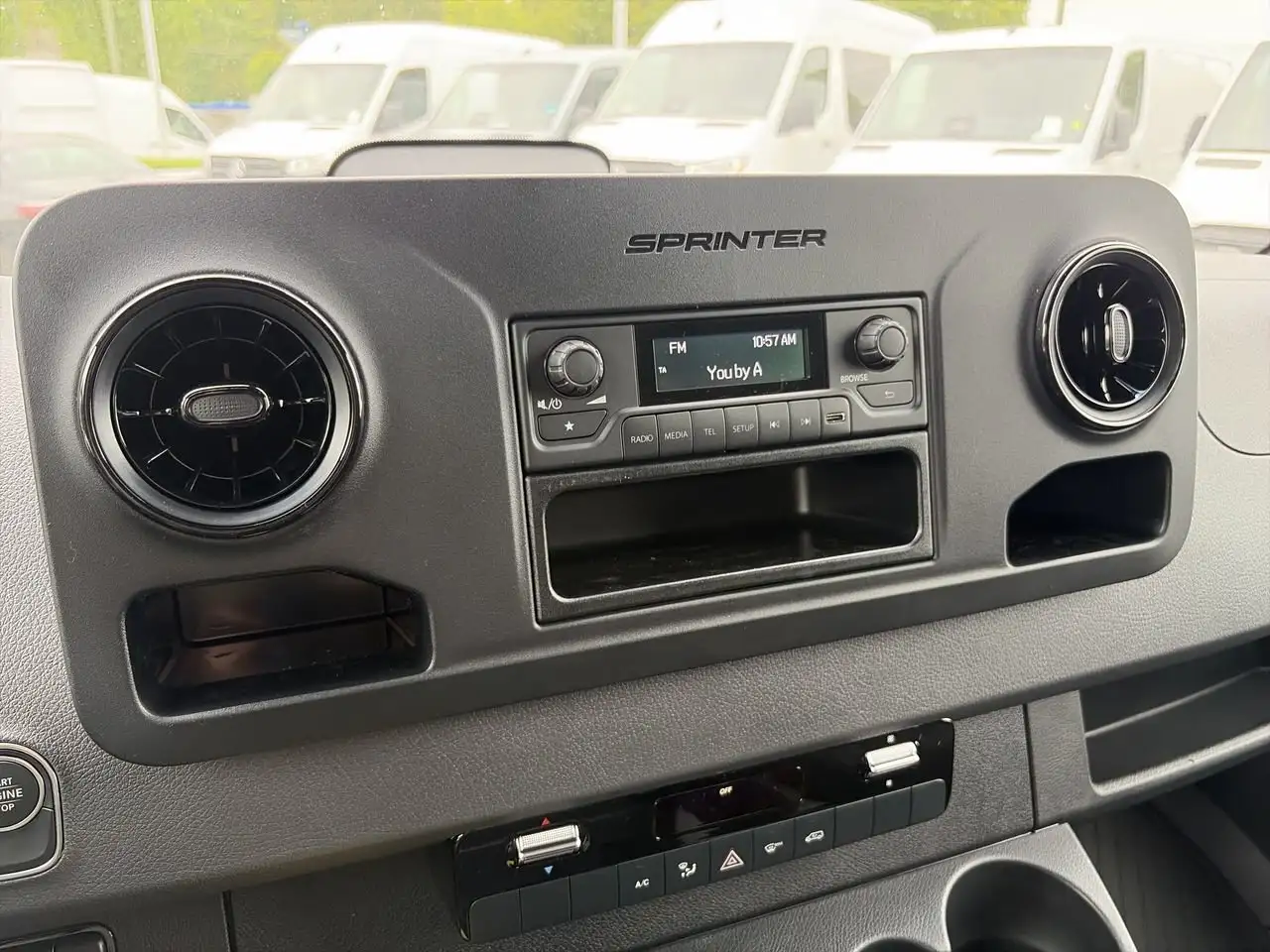 Mercedes-Benz Sprinter снимка Mercedes-Benz Sprinter
