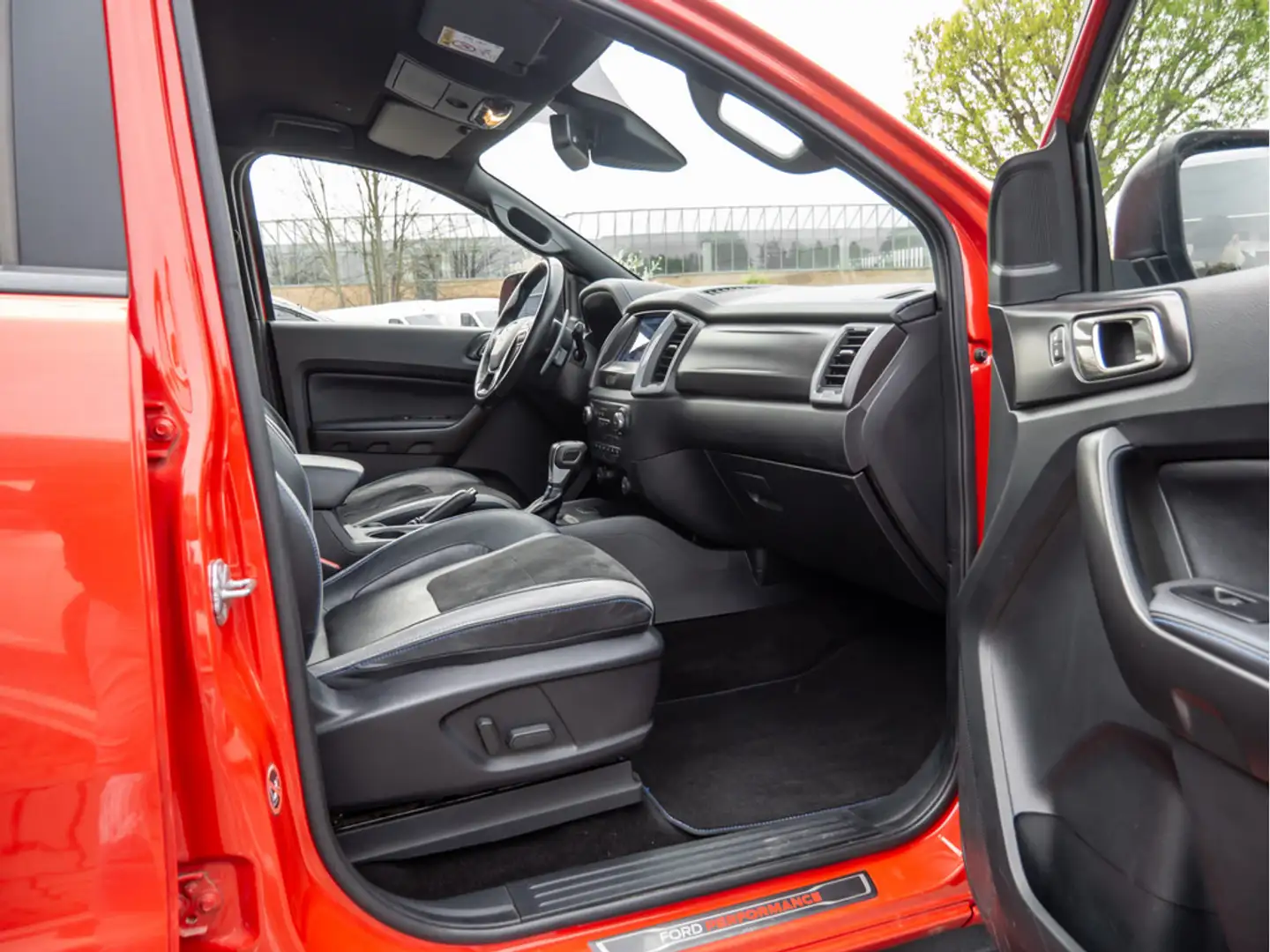 Ford Ranger DOKA RAPTOR 2.0 DCI 10G AHK STANDHZ Rojo - 2