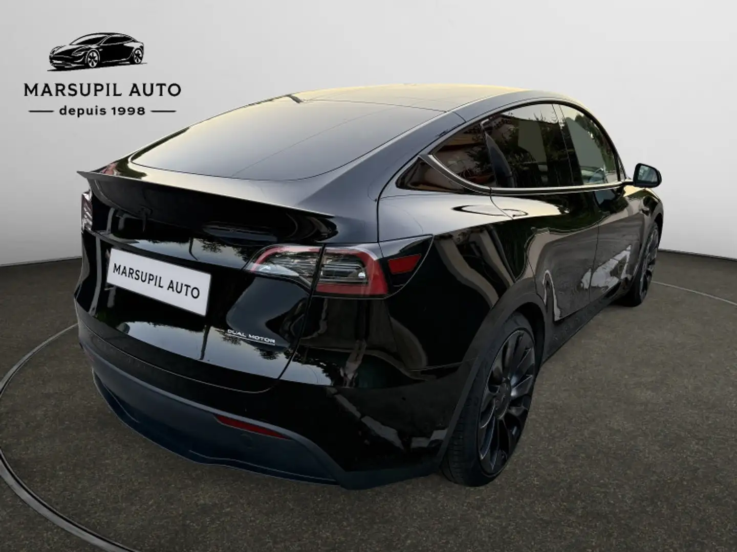 Tesla Model Y PERFORMANCE AWD Noir - 2