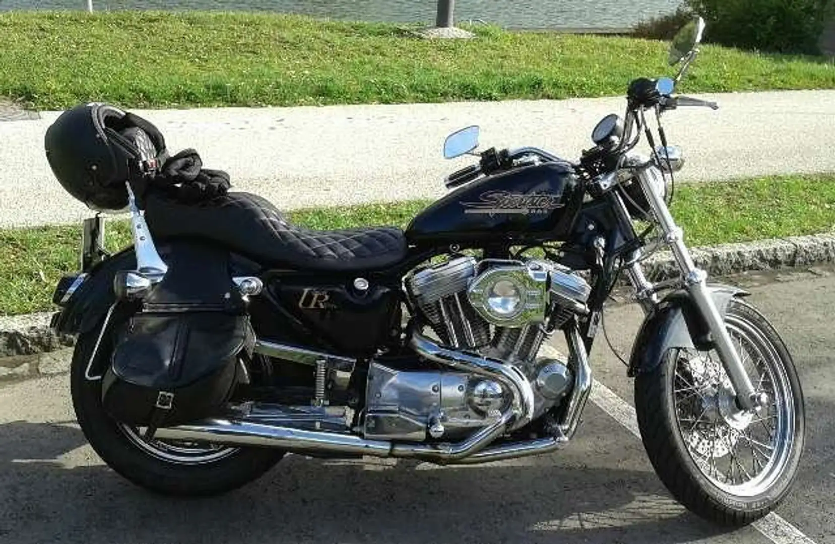 Harley-Davidson Sportster 883 Shopper Negru - 2