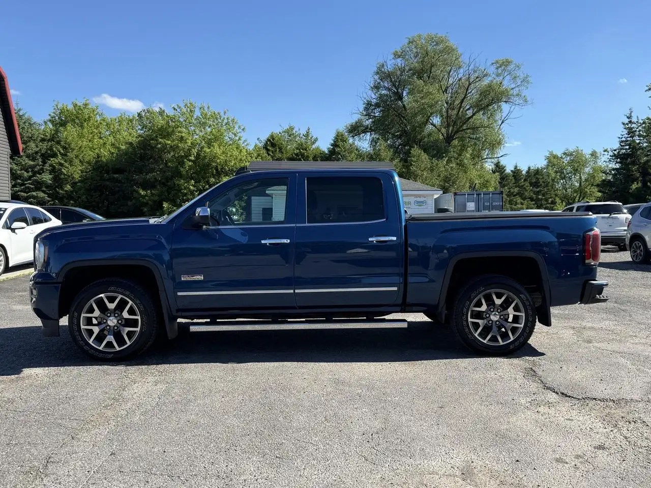 GMC Sierra 1500 снимка GMC Sierra 1500