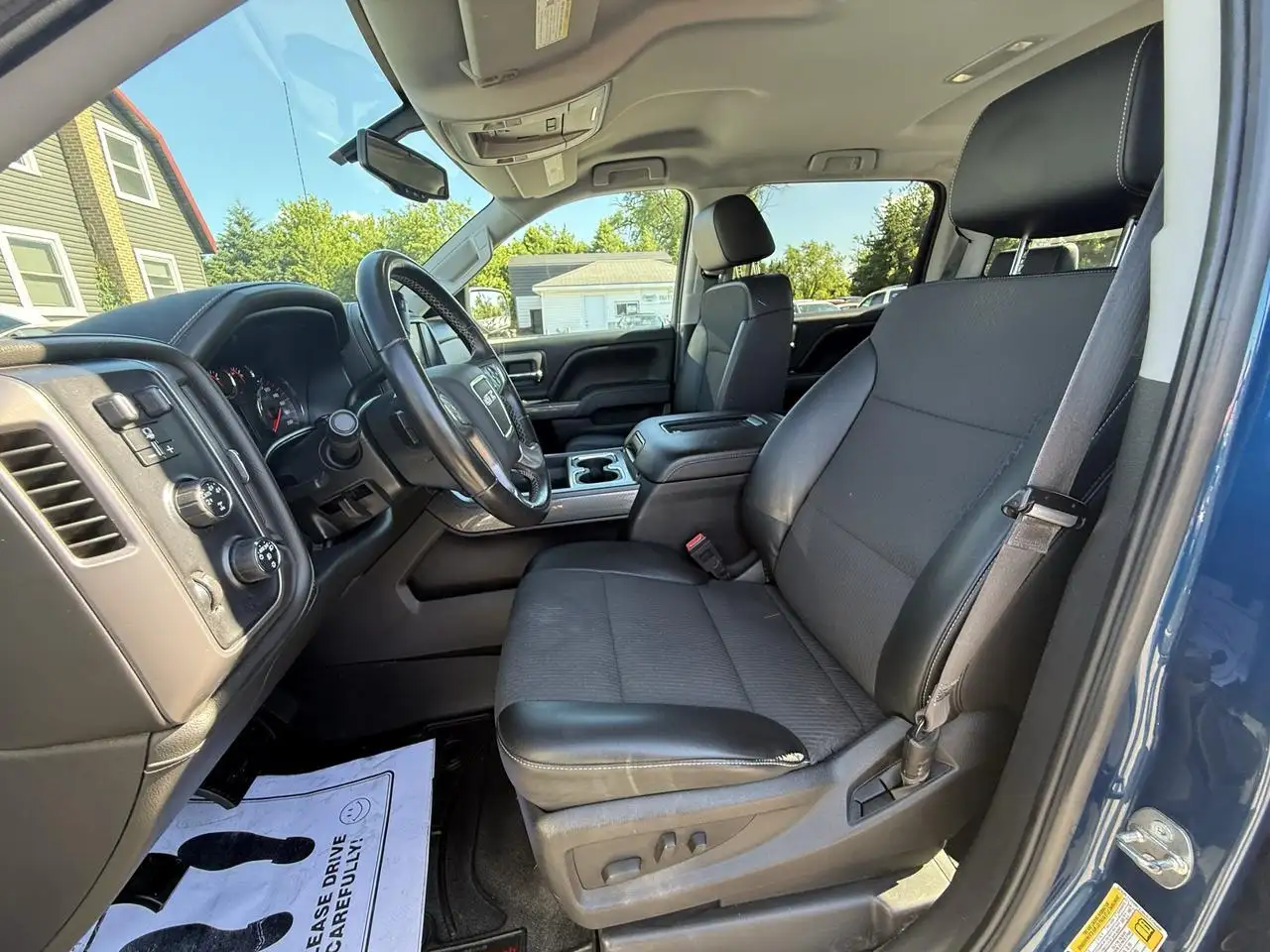 GMC Sierra 1500 снимка GMC Sierra 1500