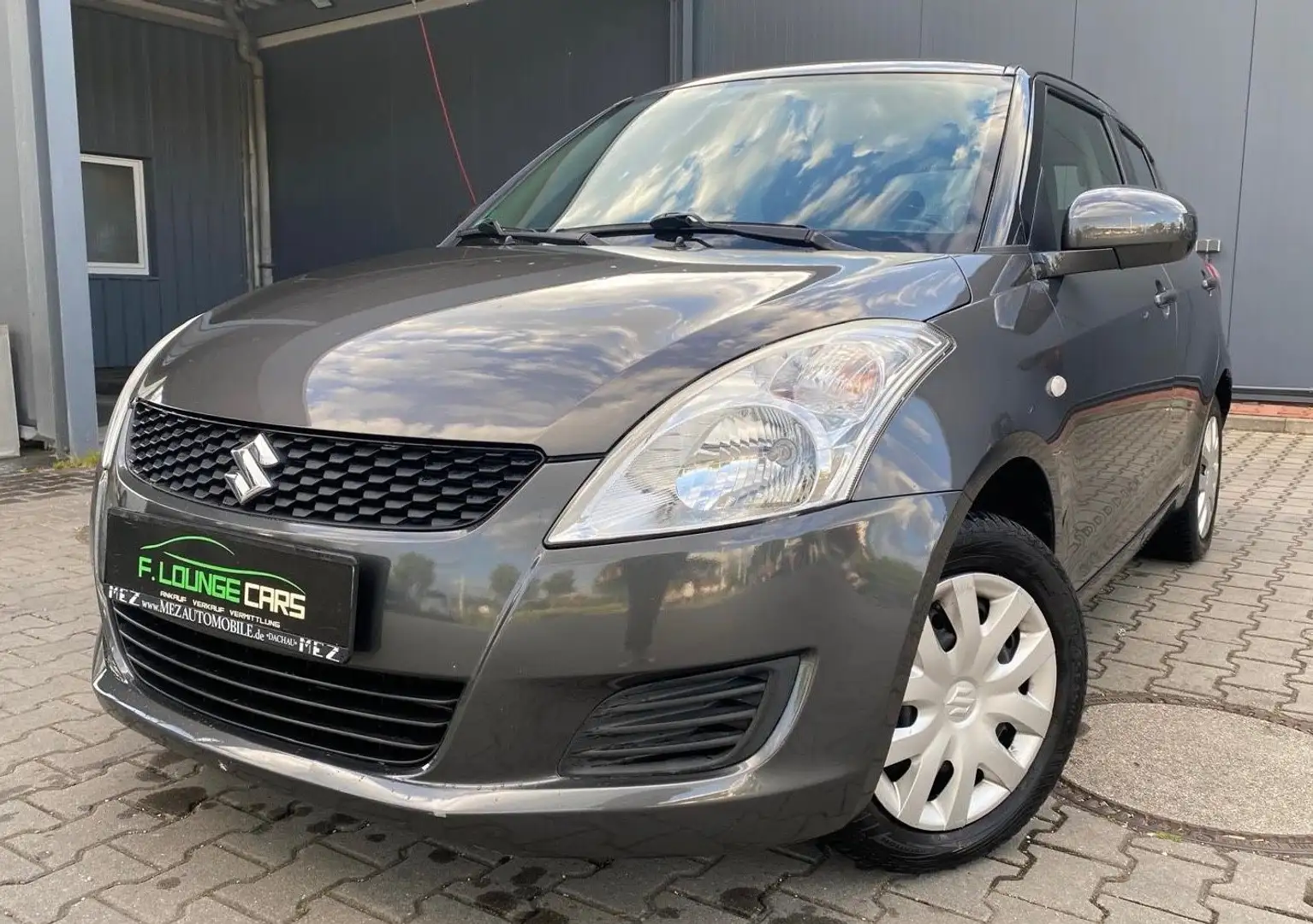 Suzuki Swift 1.2 Club 4x4 Silber - 1