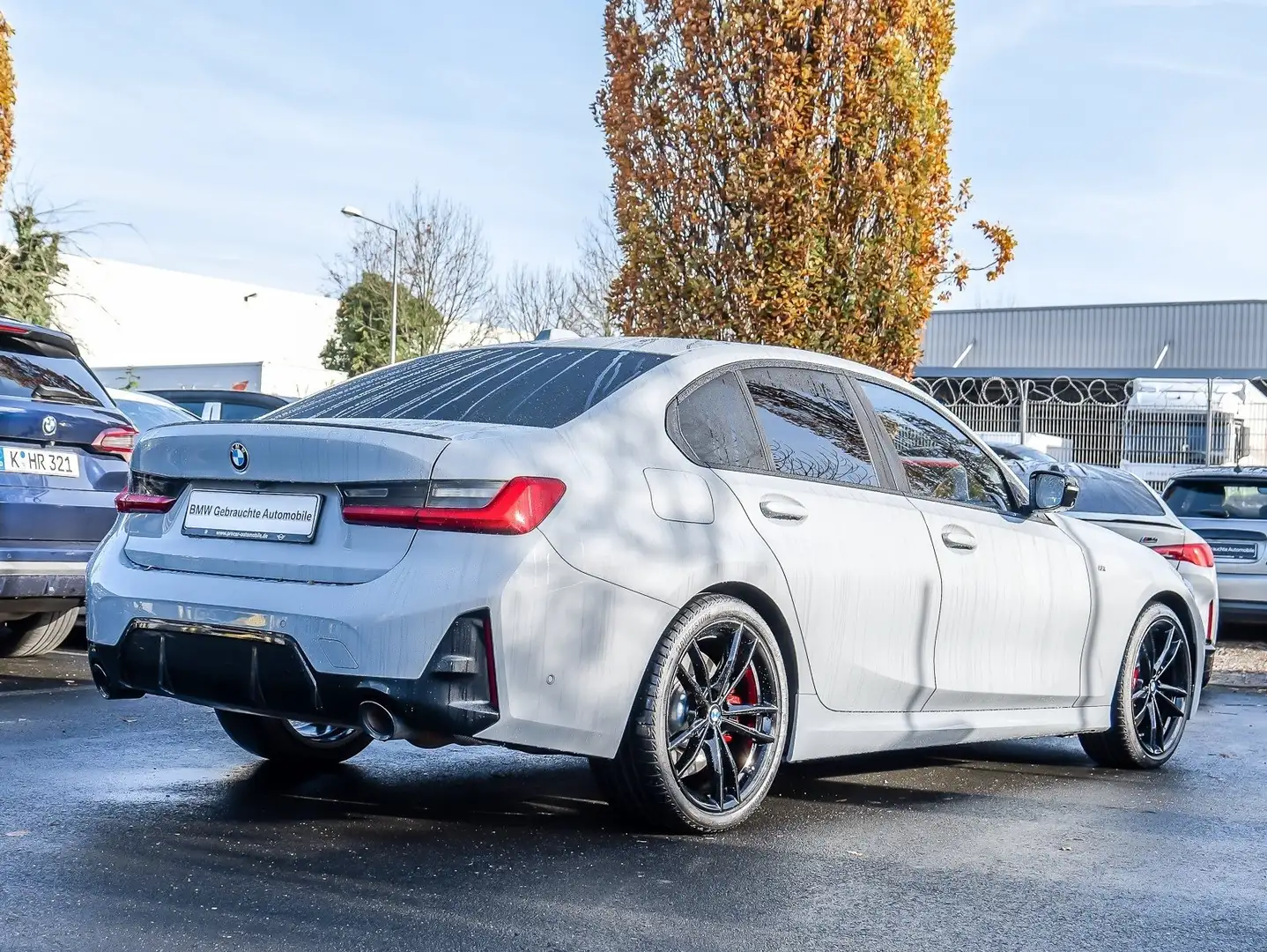 BMW 330 i Limousine M Sport Standh. ACC RFK NAVI Grau - 2