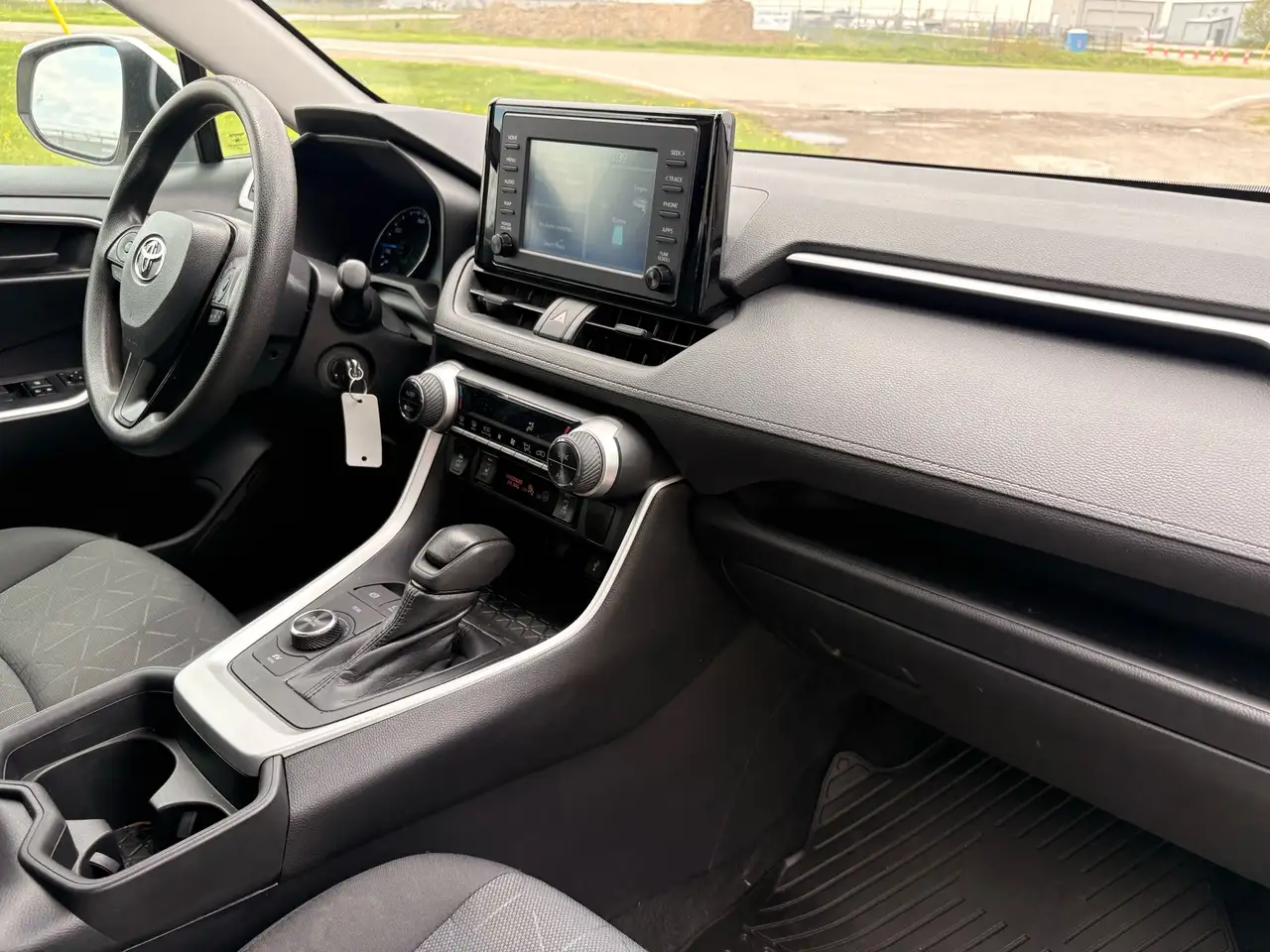 Toyota RAV 4 снимка Toyota RAV 4