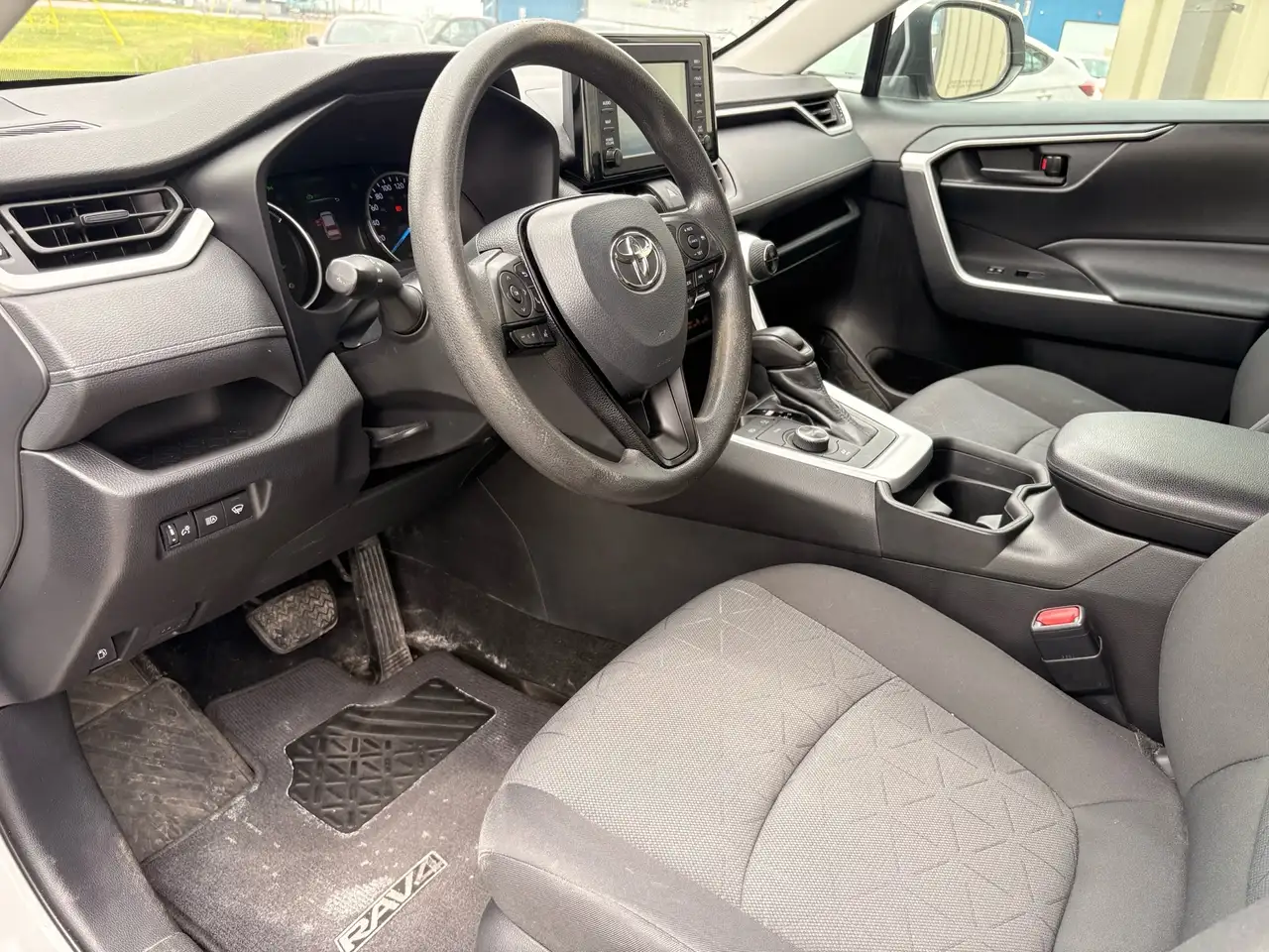 Toyota RAV 4 снимка Toyota RAV 4