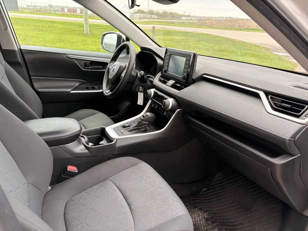 Toyota RAV 4 снимка Toyota RAV 4