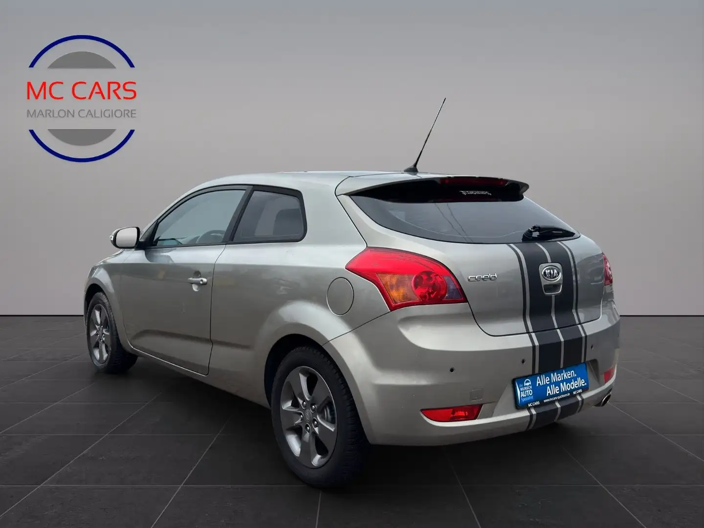 Kia Ceed / cee'd Silber - 2