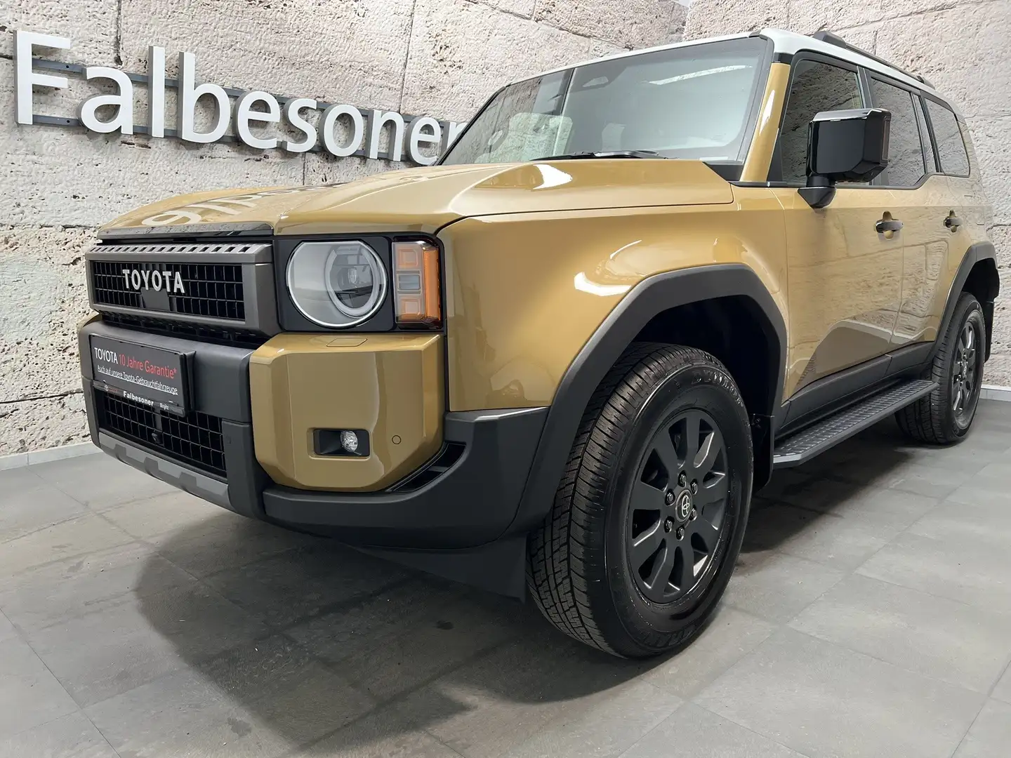 Toyota Land Cruiser 2,8 D-4D "First Edition" Beige - 2