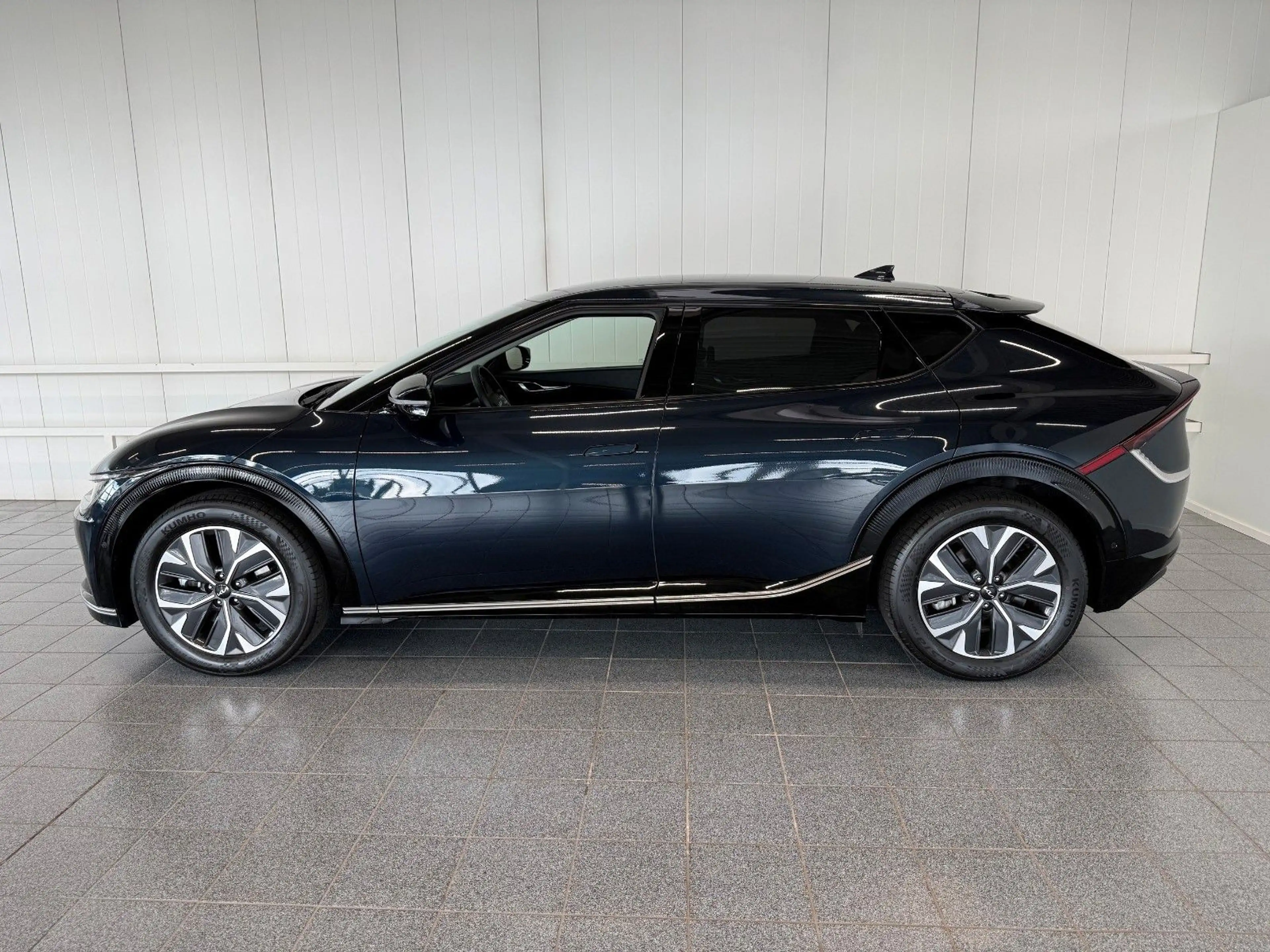 Kia EV6 Basis 4WD WP, AIR, COM, ASS, DRIVE, Sound-P — photo 5