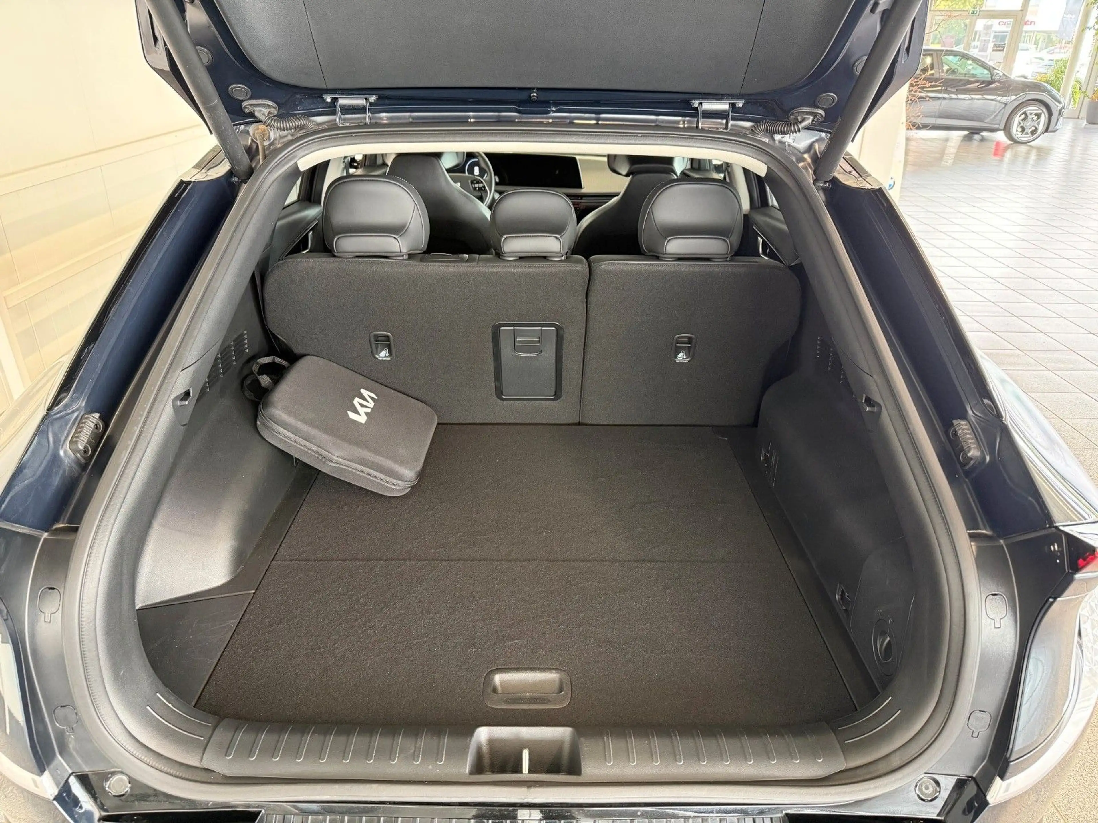 Kia EV6 Basis 4WD WP, AIR, COM, ASS, DRIVE, Sound-P — photo 12