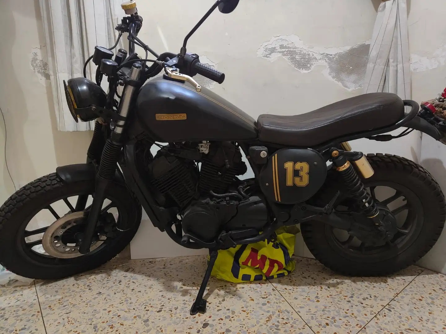 Honda VT 500 cafe racer Negro - 1