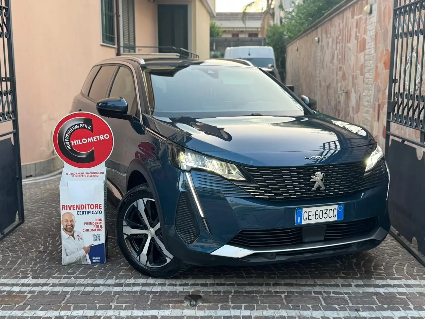 Peugeot 5008 BlueHDi 130 S&S EAT8 Allure 7 POSTI Blu/Azzurro - 1
