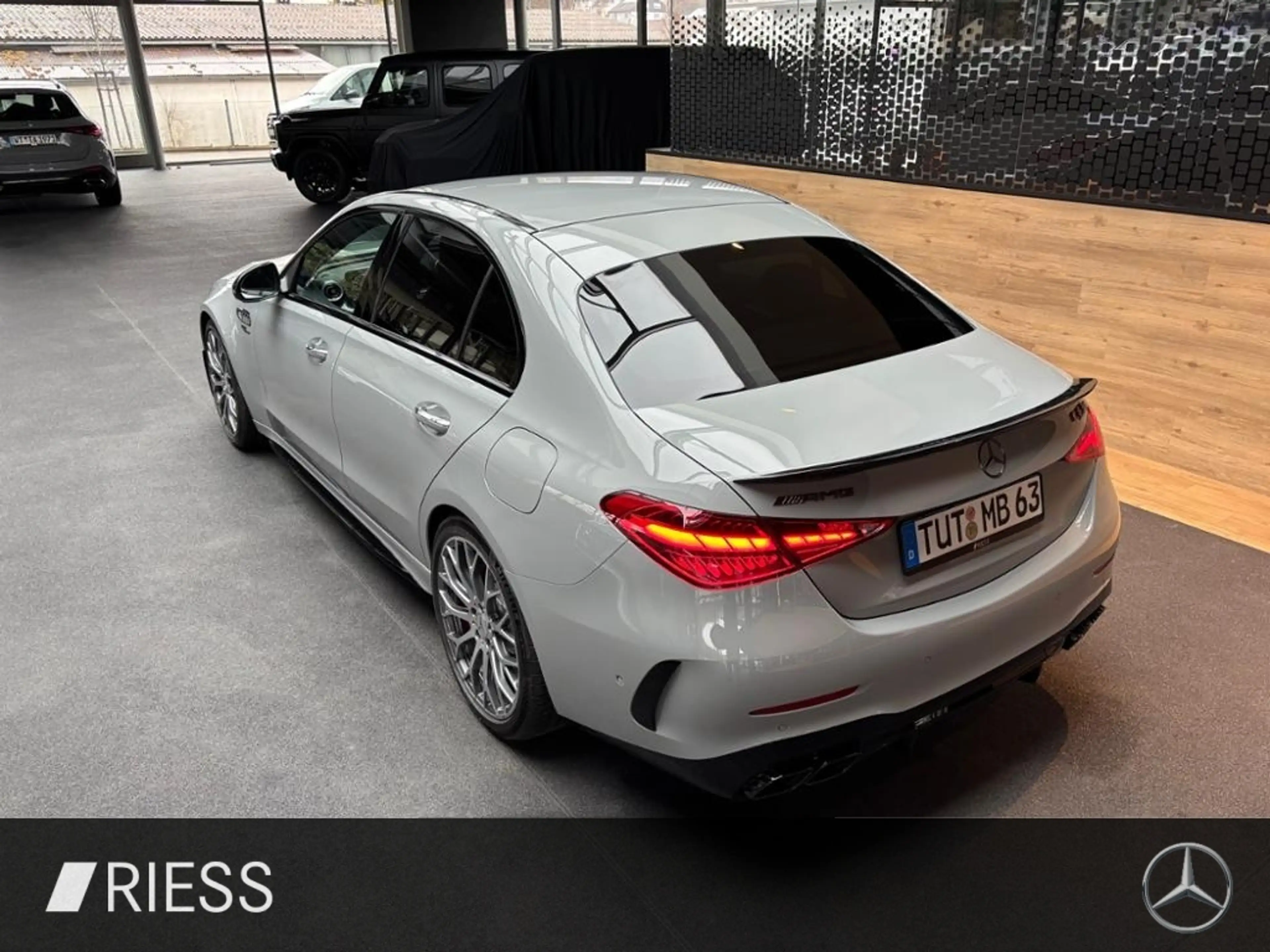 Mercedes-Benz C 63 AMG AMG C 63 S E AHK+NIGHT2+20"+HANDSFREE+BURM3D+360° — photo 8