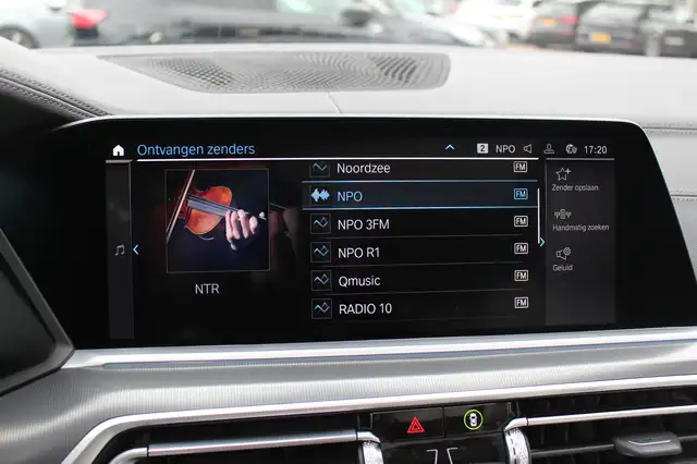 BMW X5 view 22
