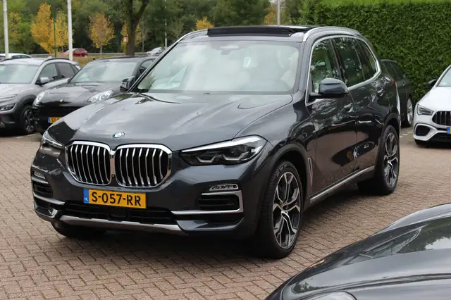 BMW X5 view 7