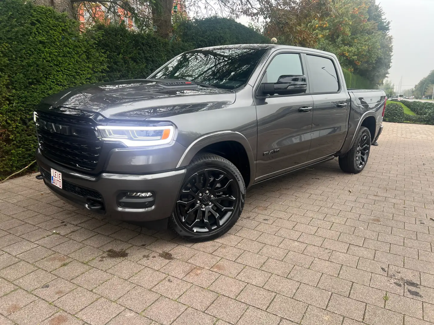Dodge RAM Model 2025 Limited Night € 79.900 excl Grau - 2
