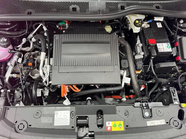 Peugeot 208 view 15