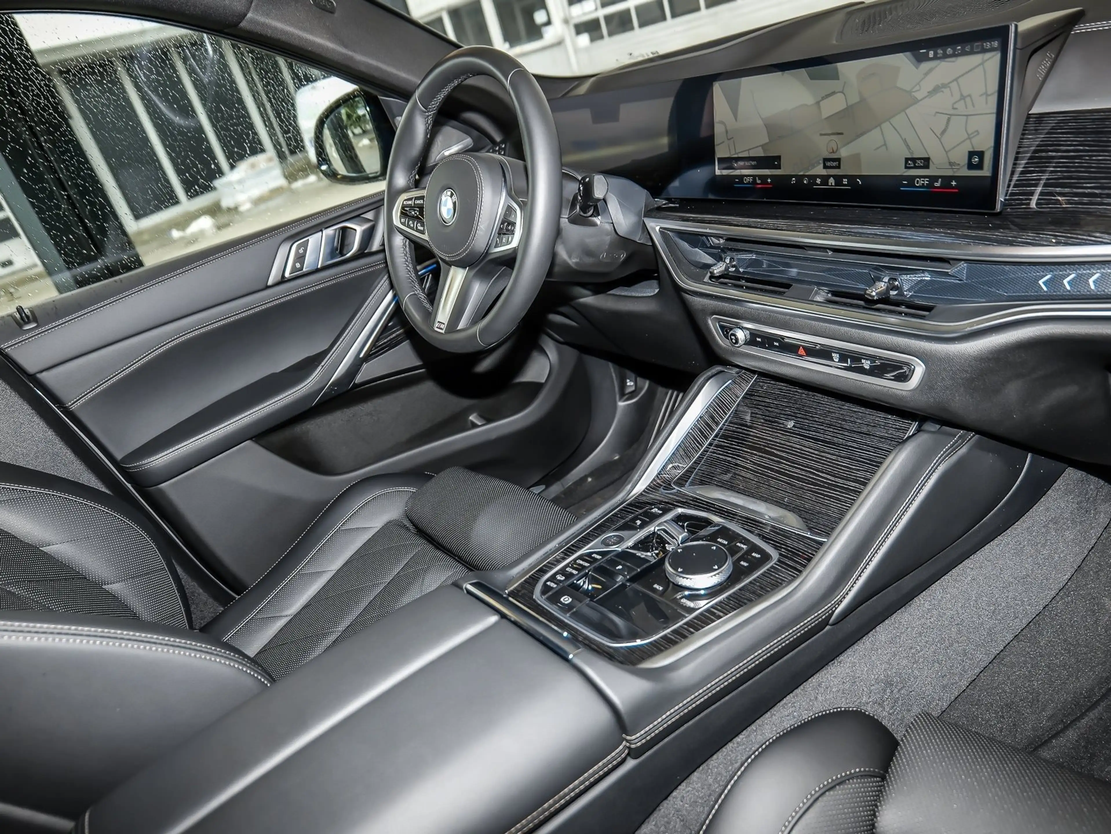 BMW X6 xDrive40d M Sport HUD PANO ACC AHK 360°KAM — photo 6