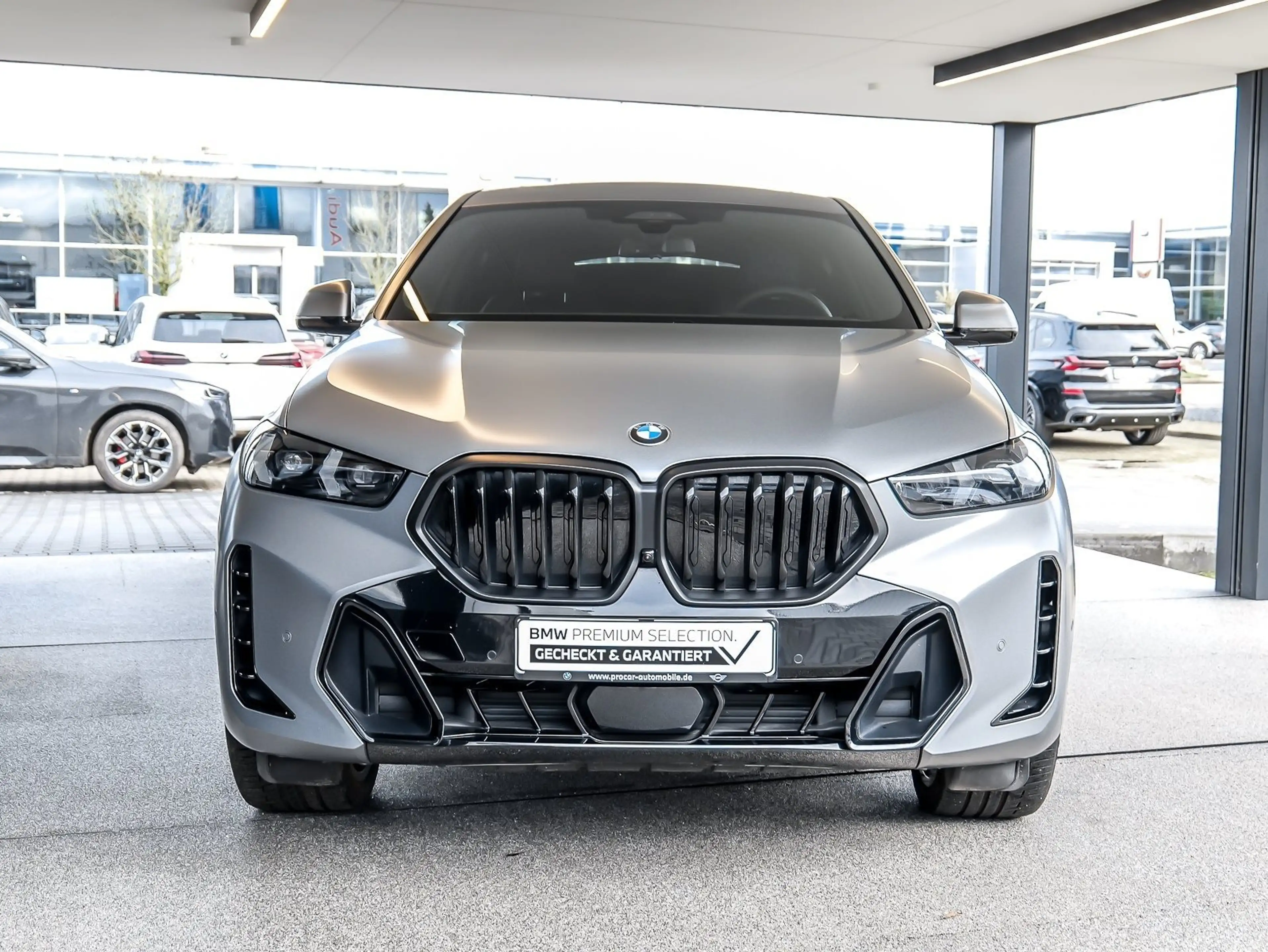 BMW X6 xDrive40d M Sport HUD PANO ACC AHK 360°KAM — photo 4