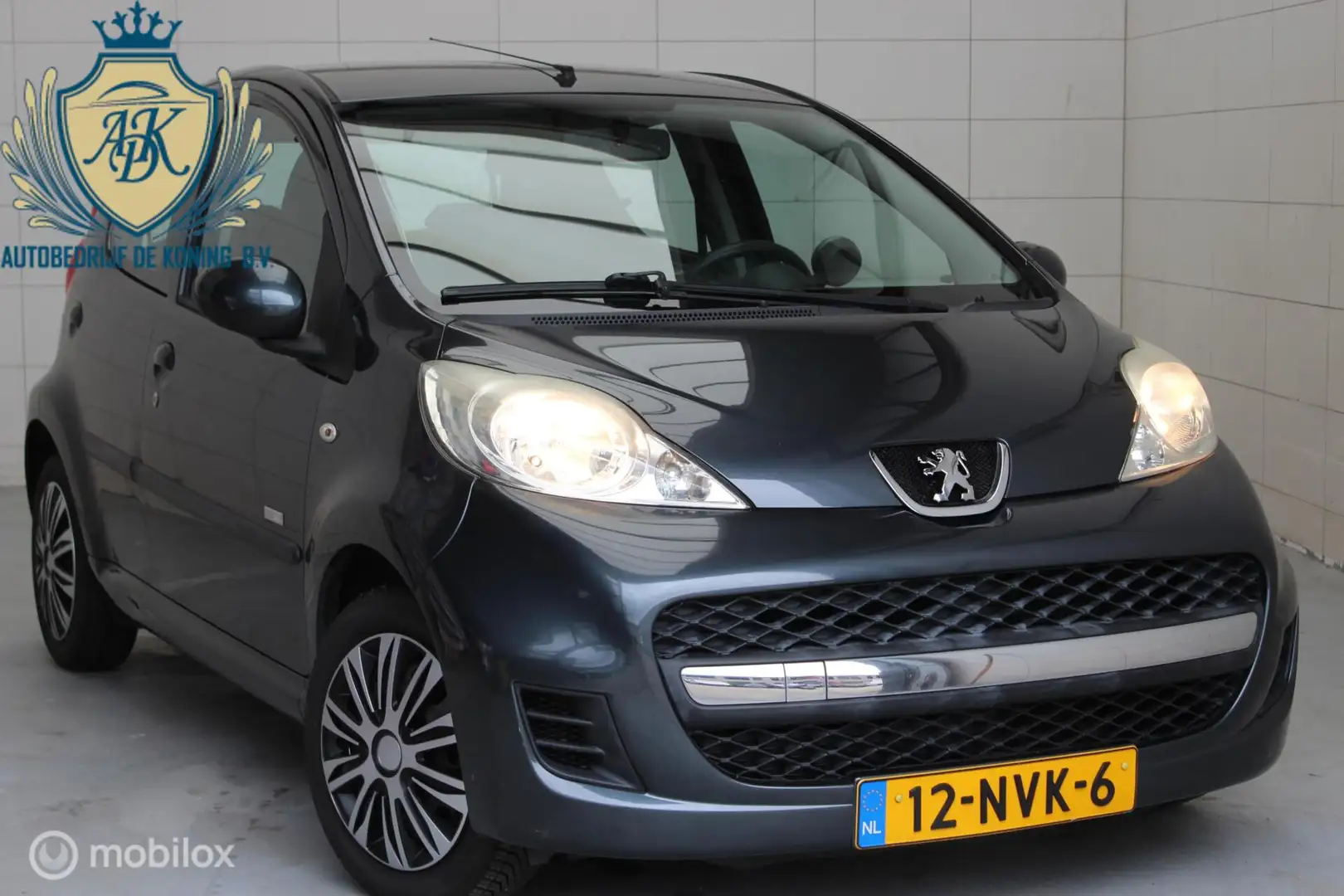 Peugeot 107 1.0-12V Urban Move Grijs - 2
