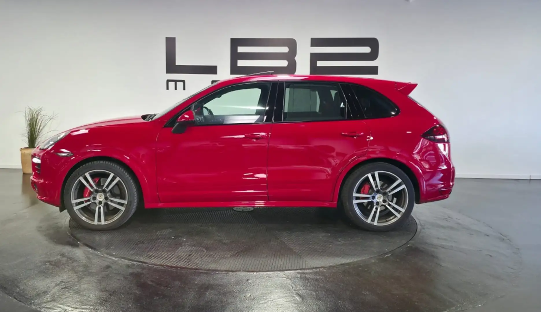 Porsche Cayenne GTS Aut. Rojo - 2