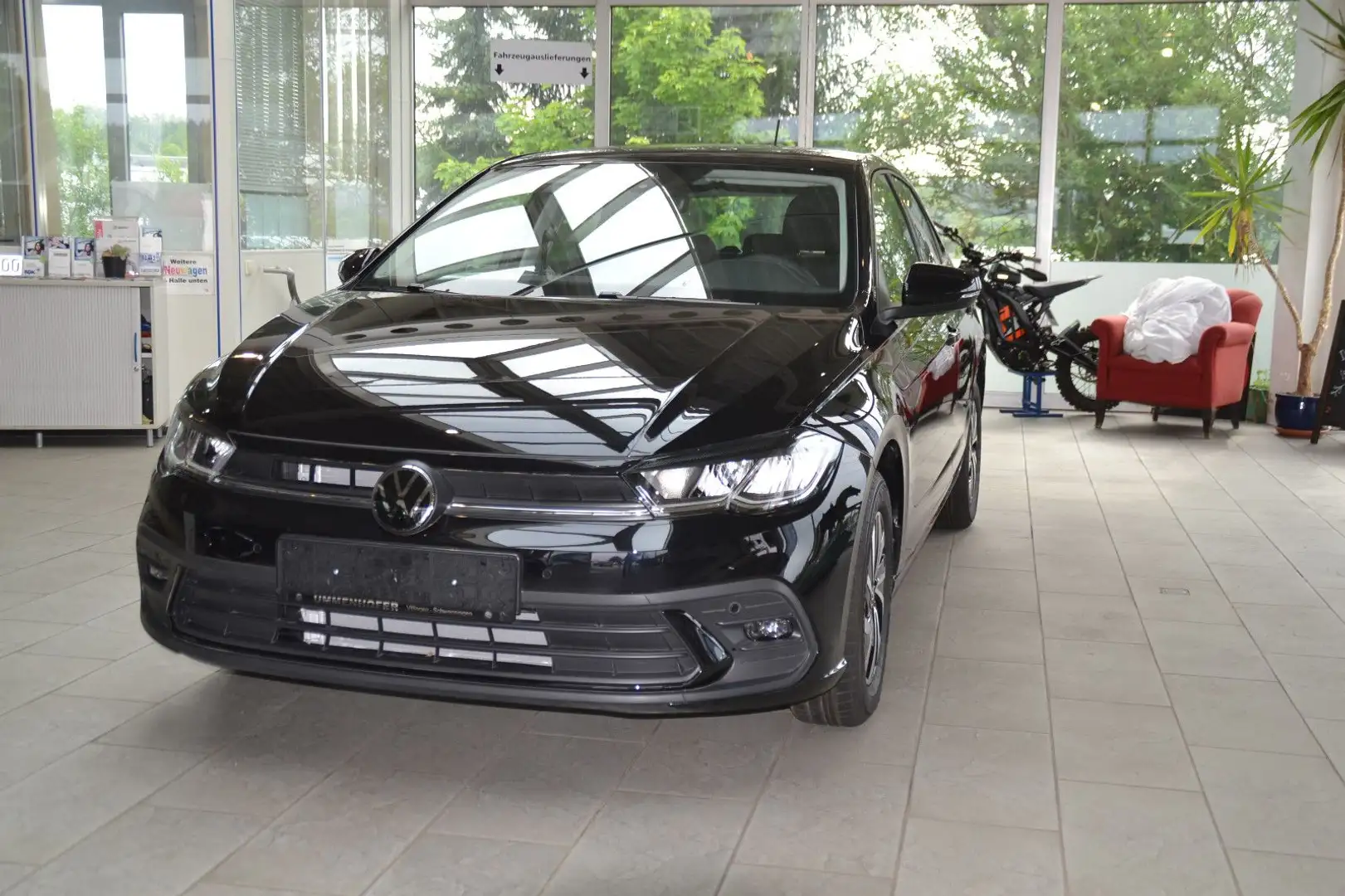 Volkswagen Polo Life 1.0 TSI 95 PS DSG Schwarz - 1